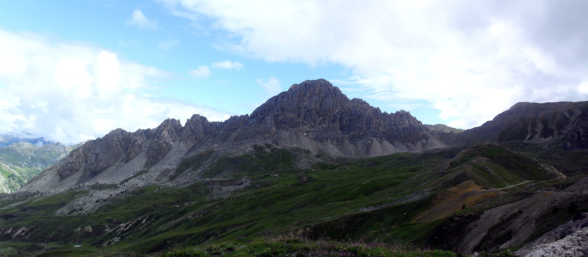 Southern side of Rocca la Meja