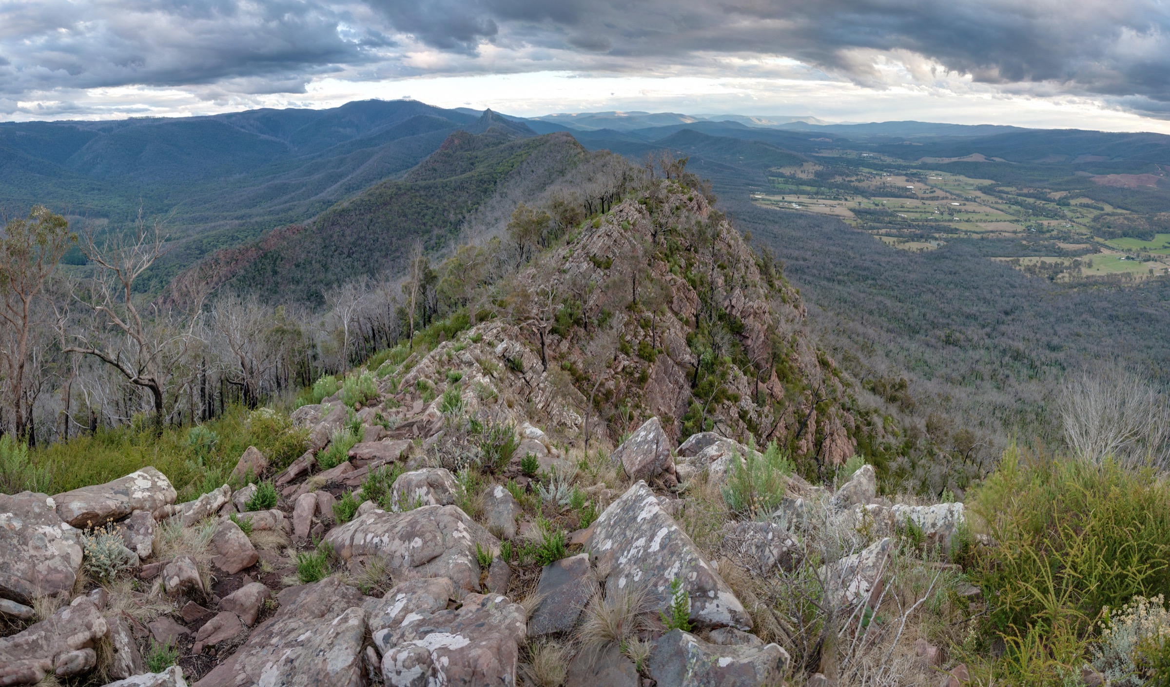 Australia — Central Victorian Highlands: Essential Day-Hikes