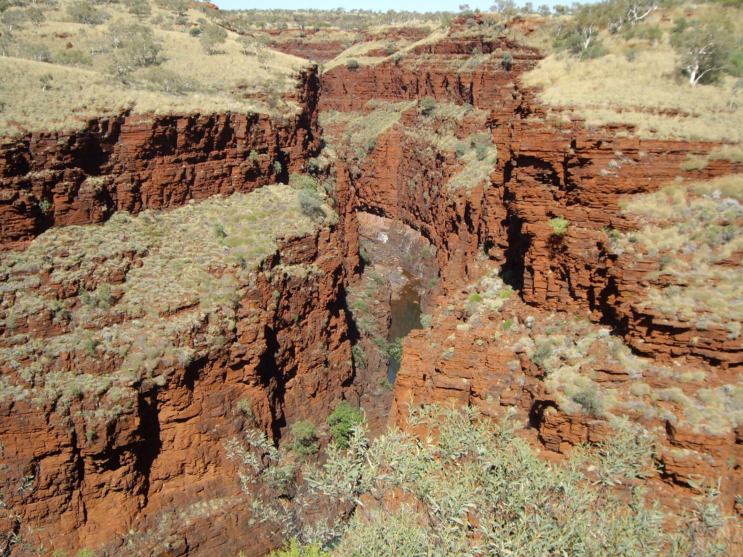 Oxer Lookout at the junction of four Karijini gorges