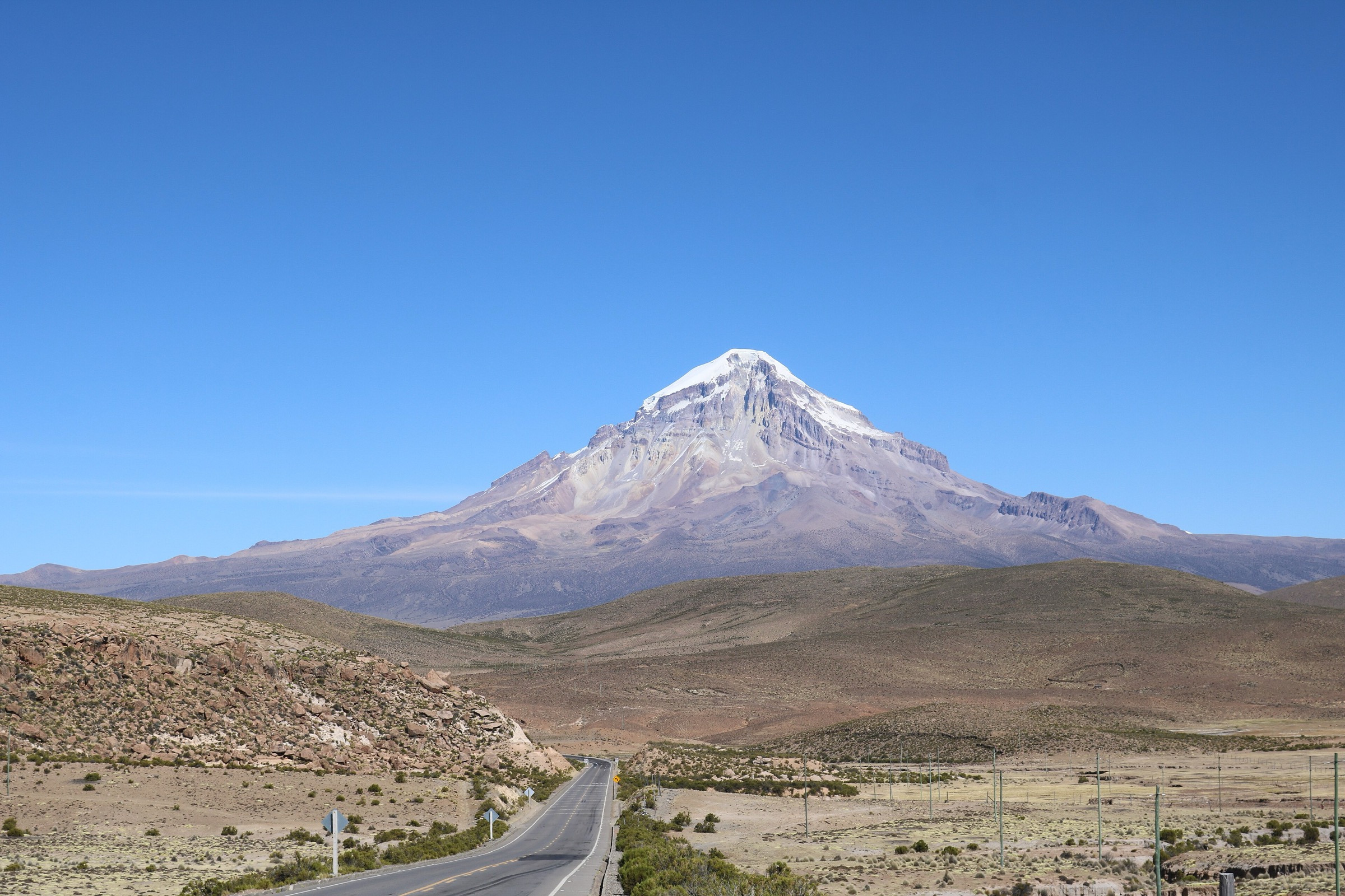 Bolivia — Sajama / Western Bolivia Volcanoes: Essential Day-Hikes