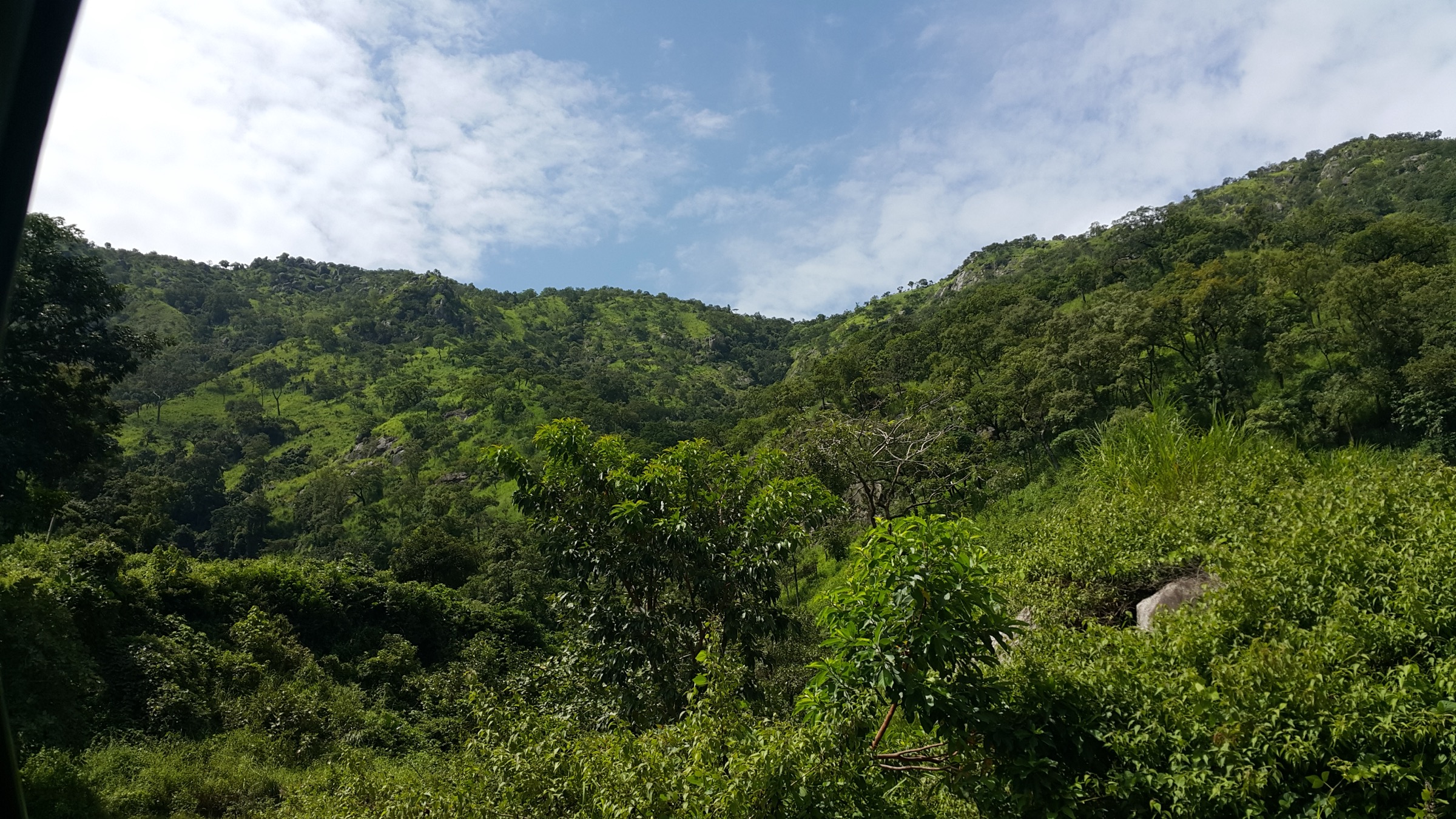 Cameroon — Adamawa Plateau: Essential Day-Hikes