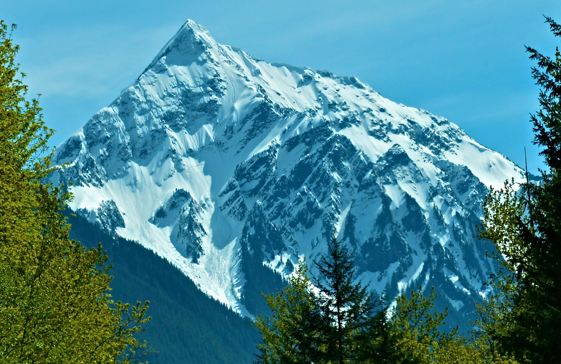 Cheam Peak summit panorama in the Cheam Range, eastern Fraser Valley