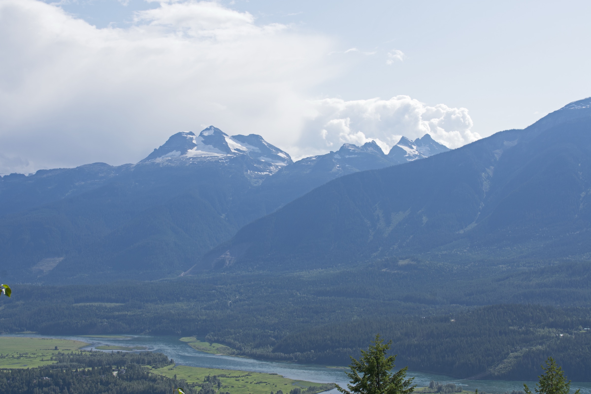 Canada — Monashee Mountains: Essential Day-Hikes