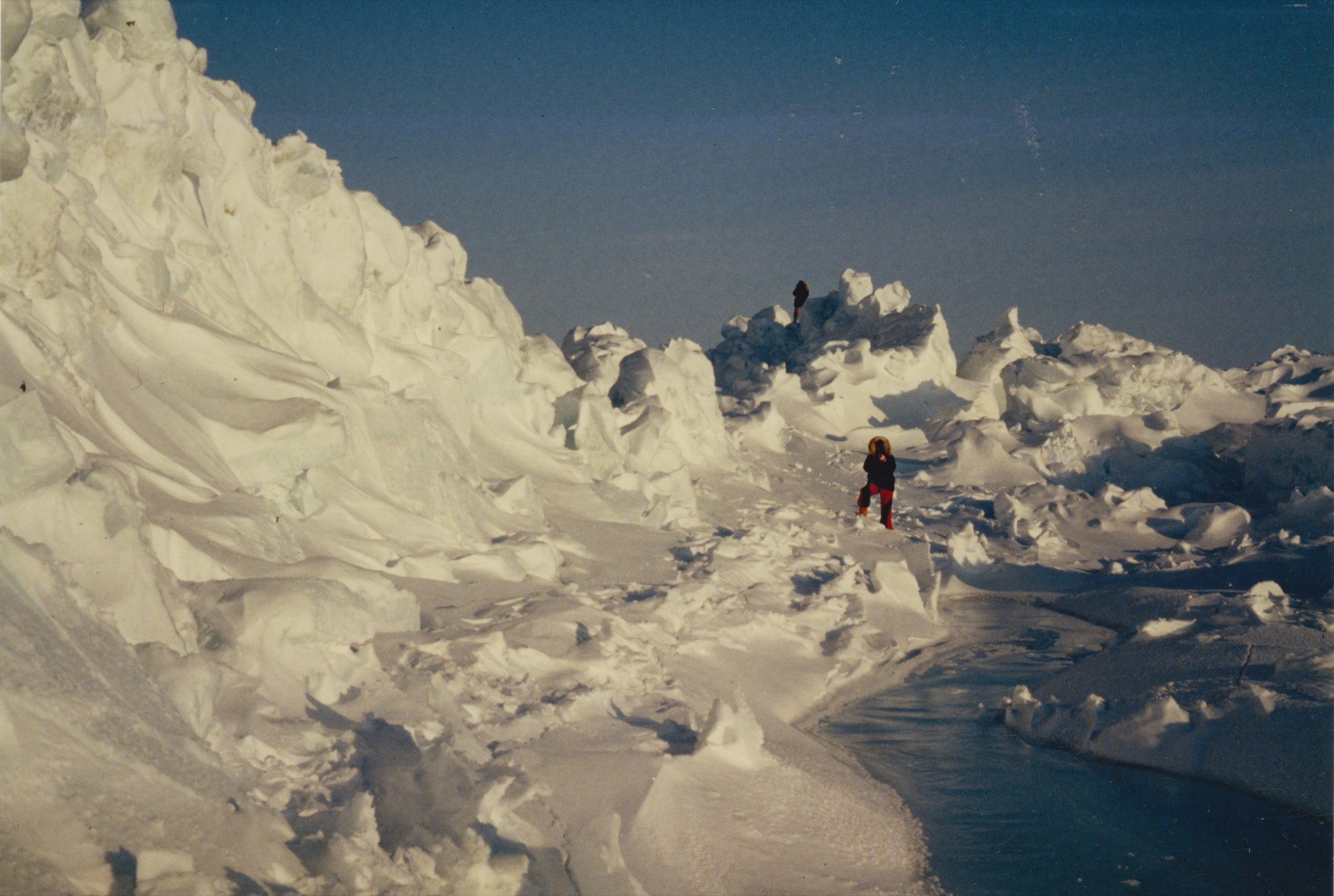 Sea-ice pressure ridges on the Lincoln Sea coast of northern Ellesmere Island — illustrative of the Cape Sheridan and Cape Columbia coastal foreshores