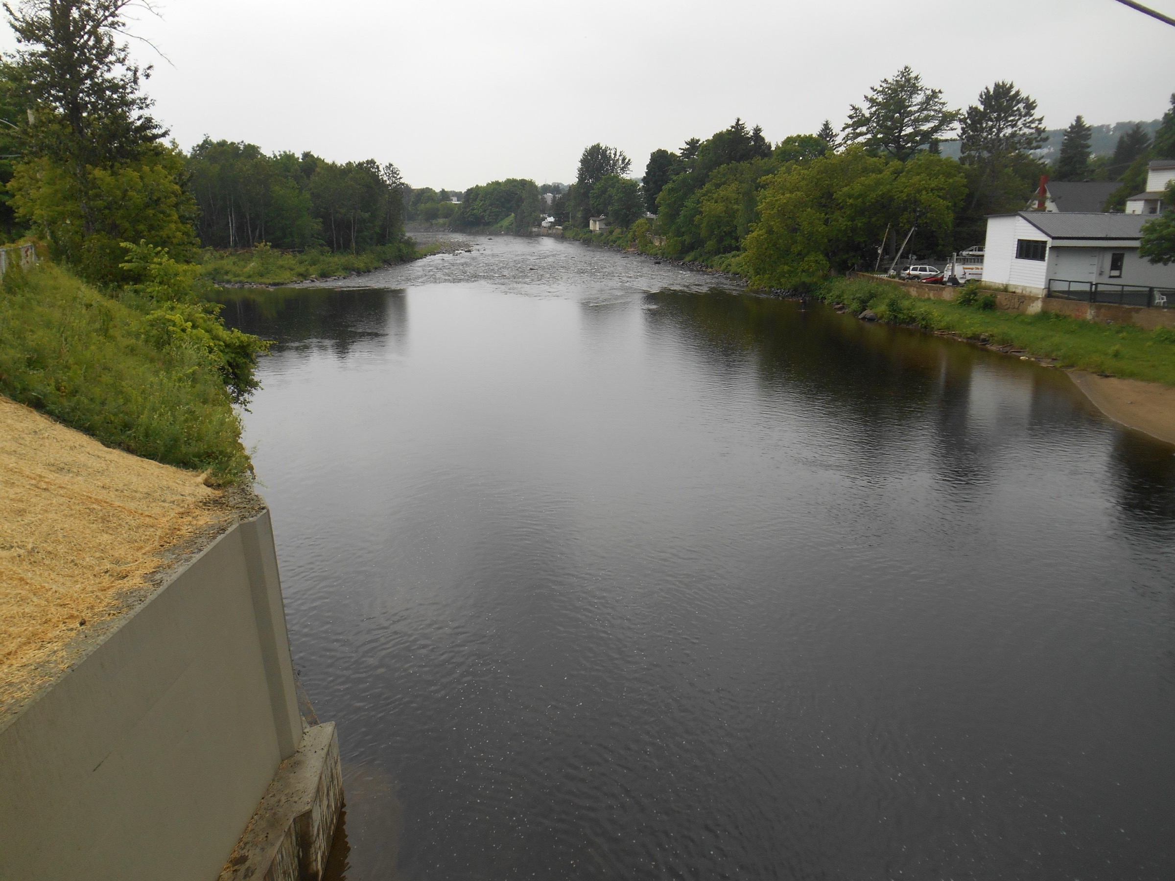 Rivière Sainte-Anne-du-Nord flowing through its forested canyon below the Mestachibo corridor