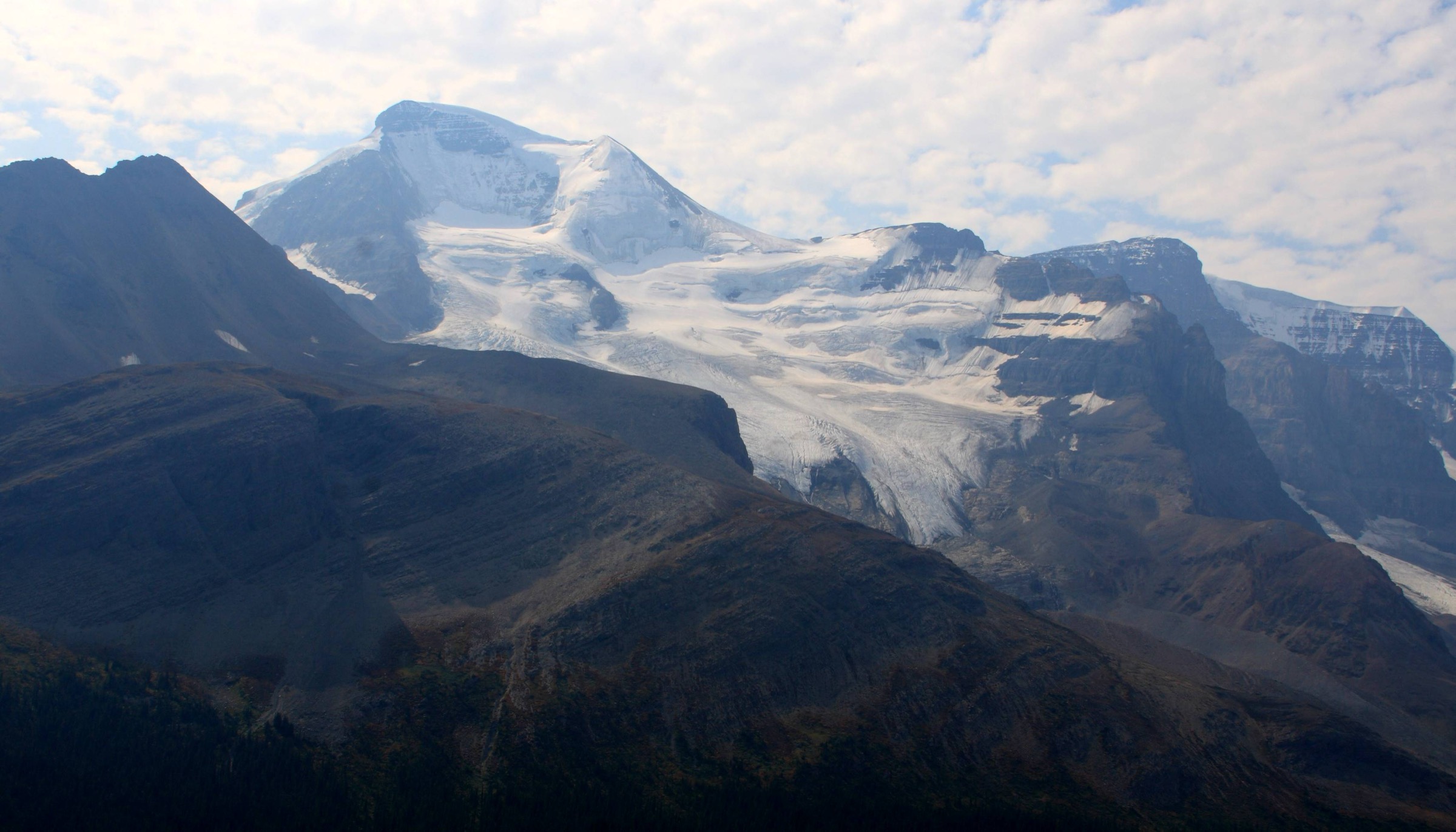 Columbia Icefield and Athabasca Glacier from the Wilcox Pass trail