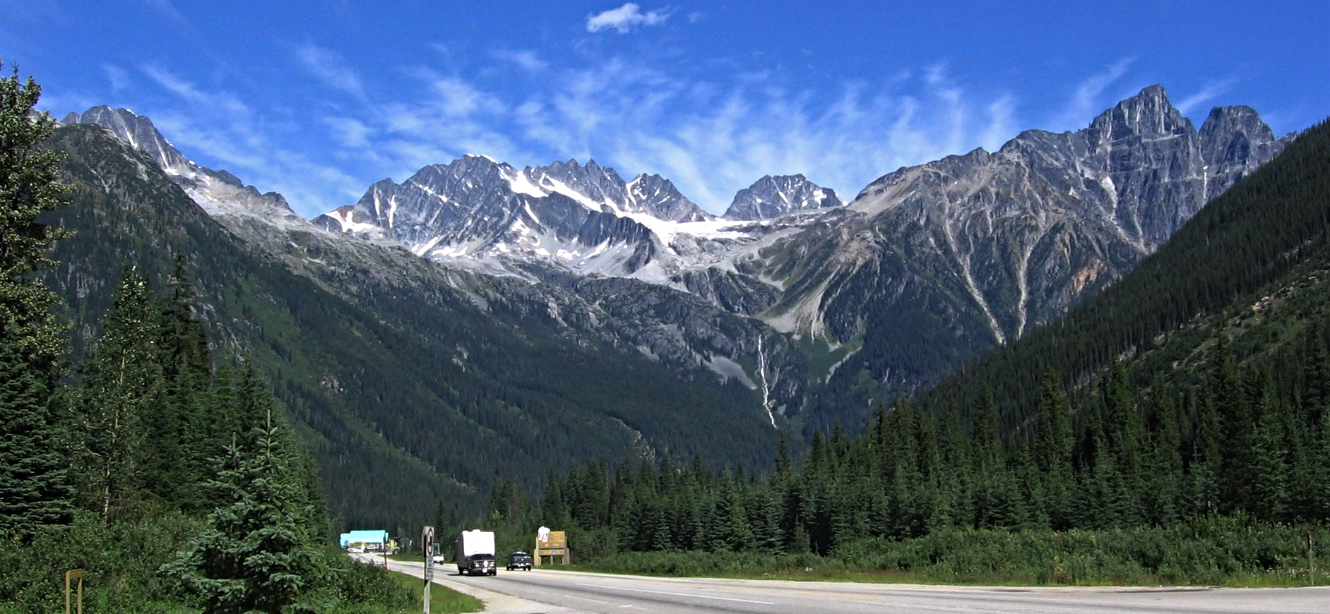 Rogers Pass and the Hermit Range from across the Illecillewaet valley — the panorama visible from Avalanche Crest