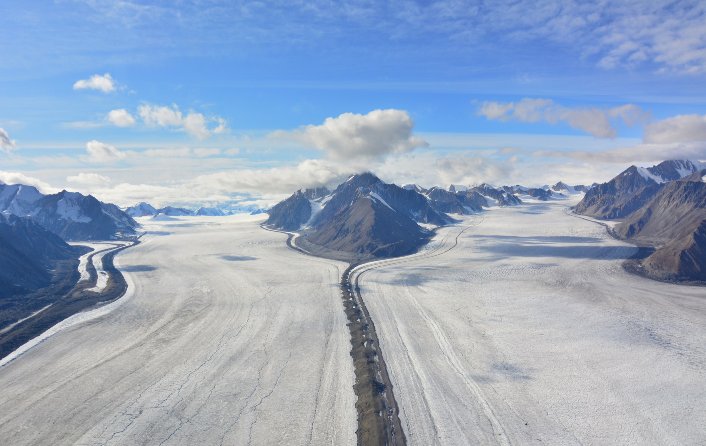 Canada — Saint Elias Mountains / Icefield Ranges: Essential Day-Hikes