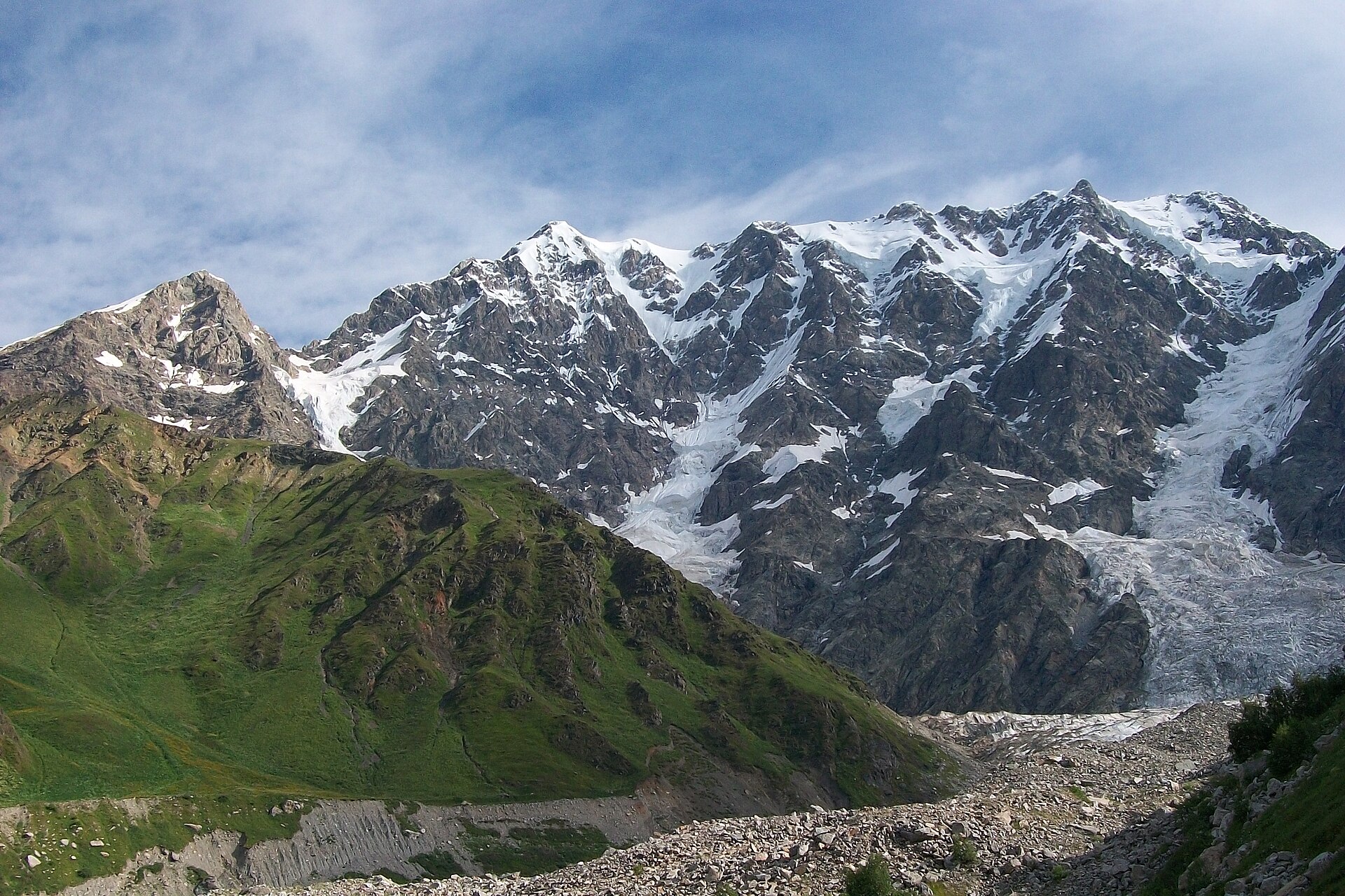 Shkhara above the Enguri valley