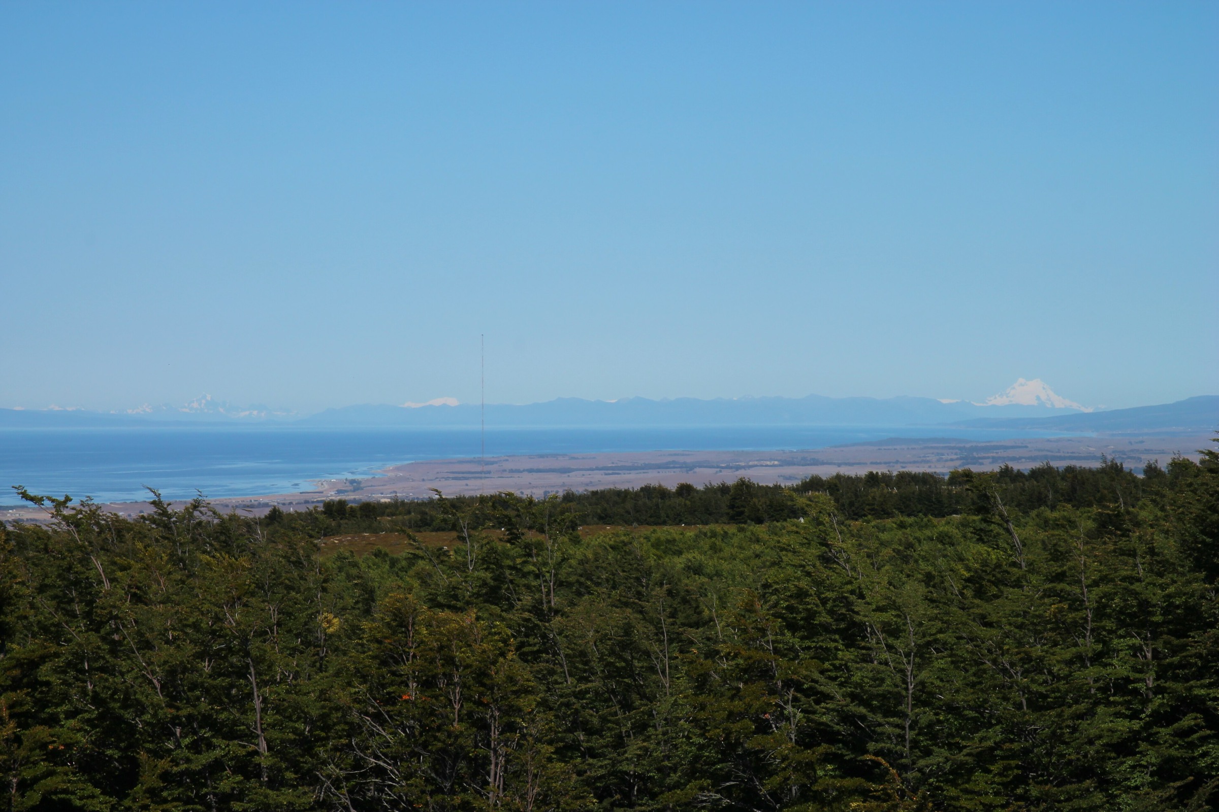 Chile — Cordillera Darwin / Southern Fjords: Essential Day-Hikes