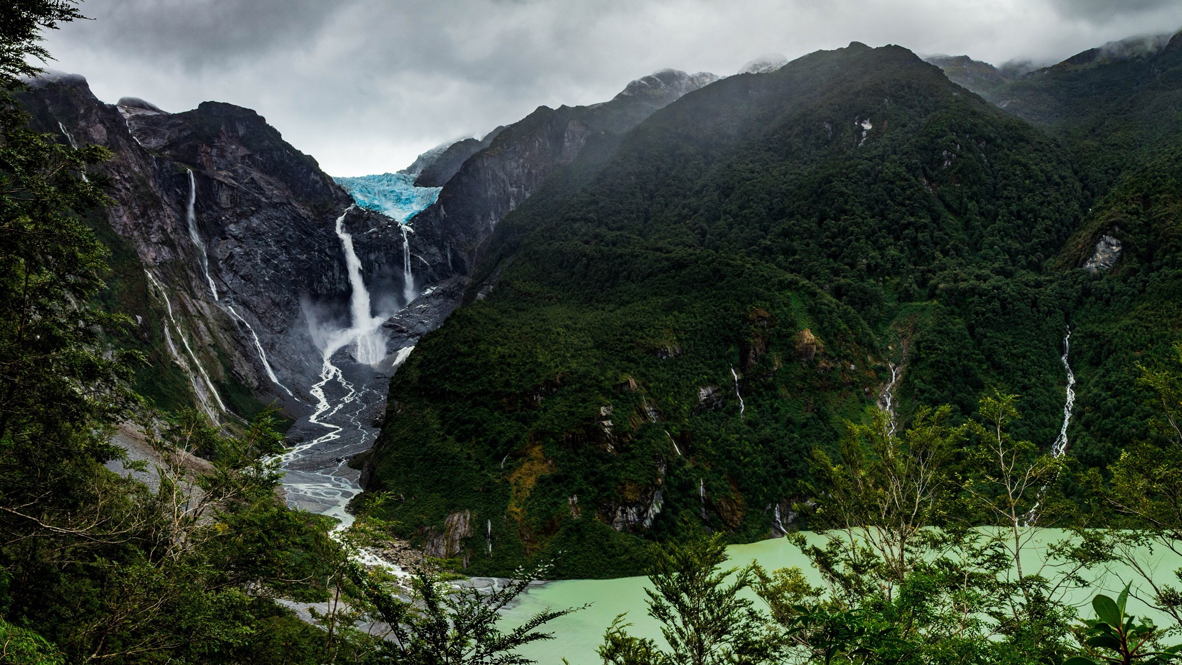 Chile — Southern Andes / Patagonia: Queulat / Puyuhuapi