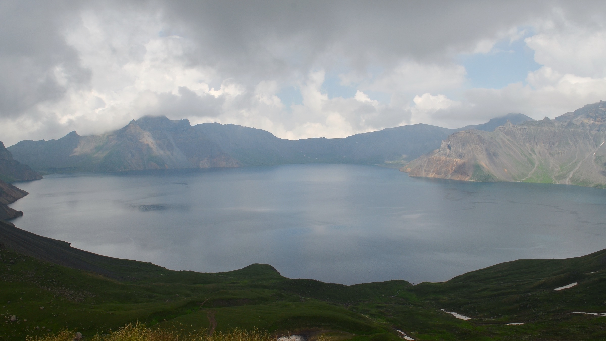 China — Changbai Shan South Slope: essential day-hikes