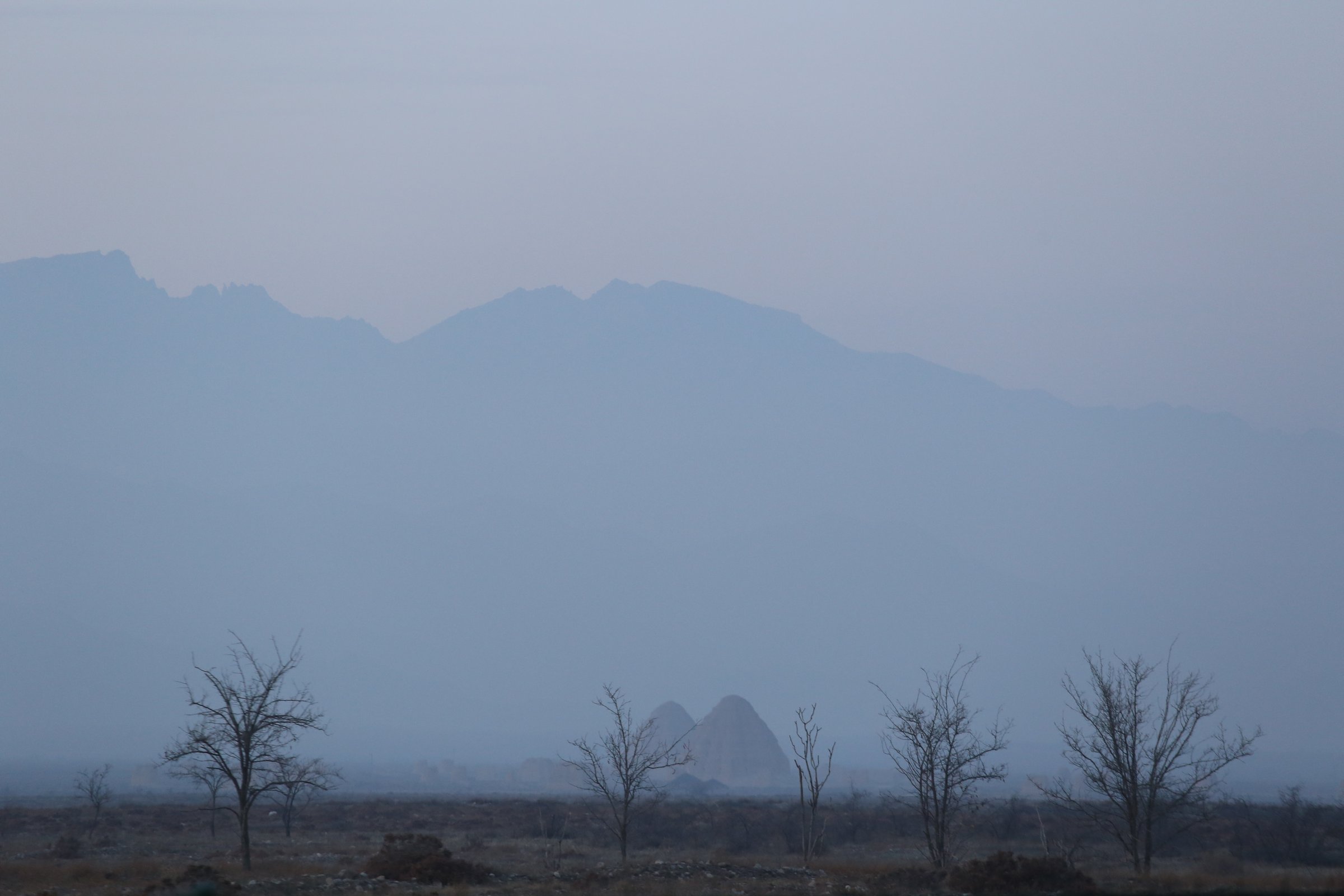 China — Helan Mountains (Ningxia): Essential Day-Hikes