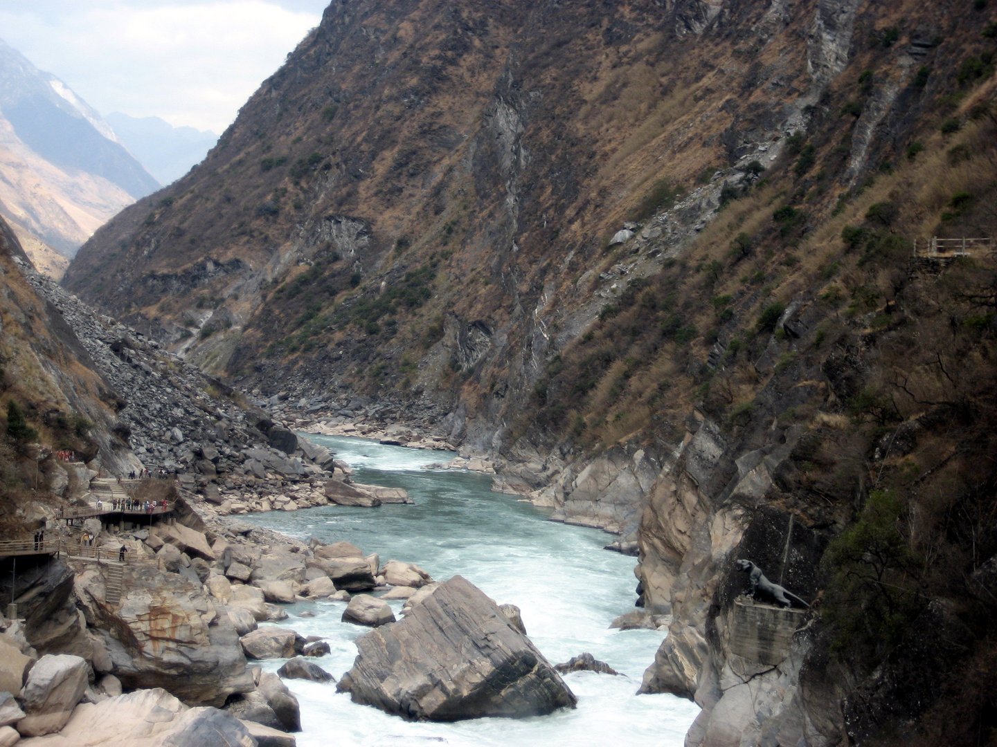 Middle Tiger Leaping Gorge