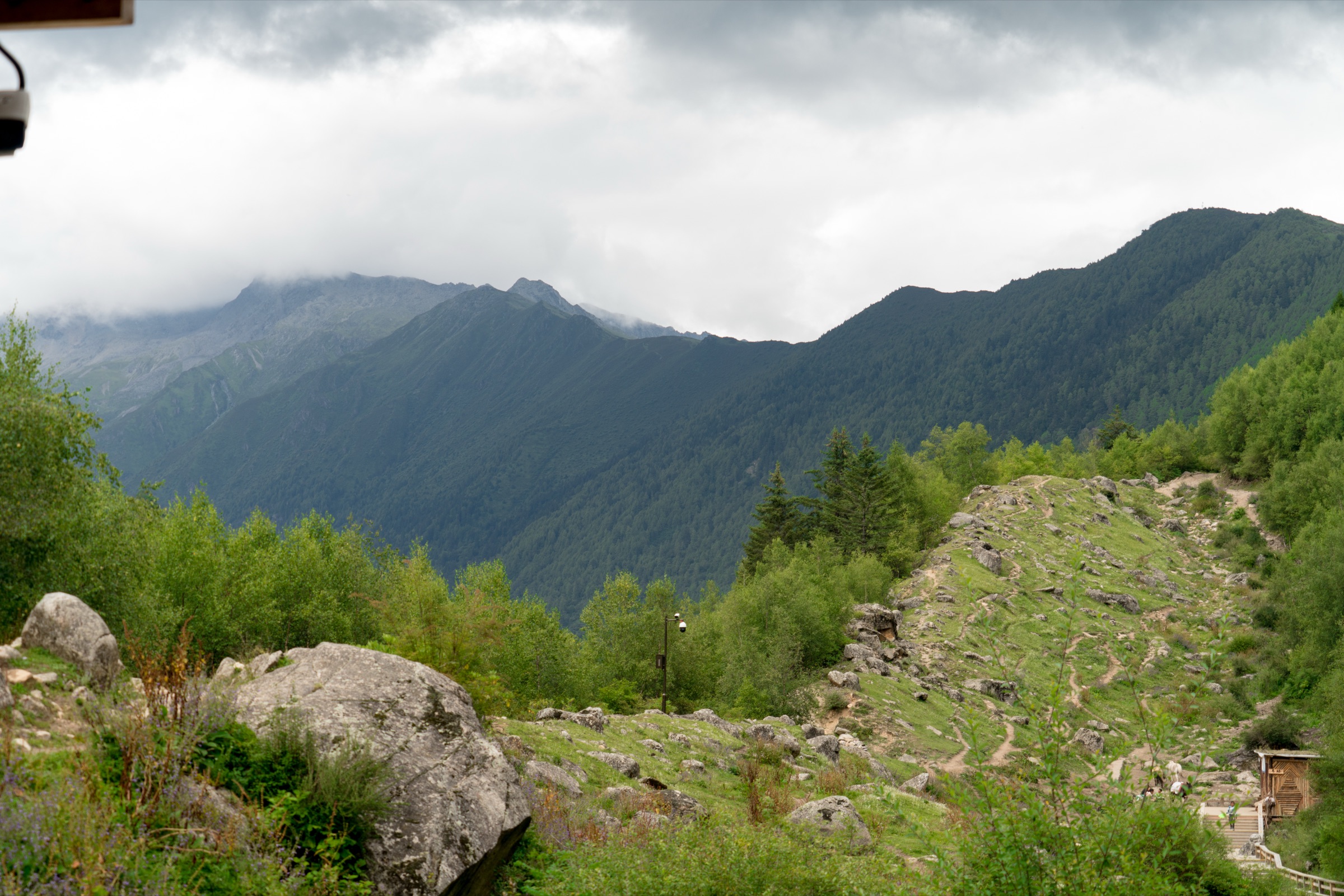Shuangqiao Valley snow peaks and meadow, Mount Siguniang Scenic Area, Sichuan