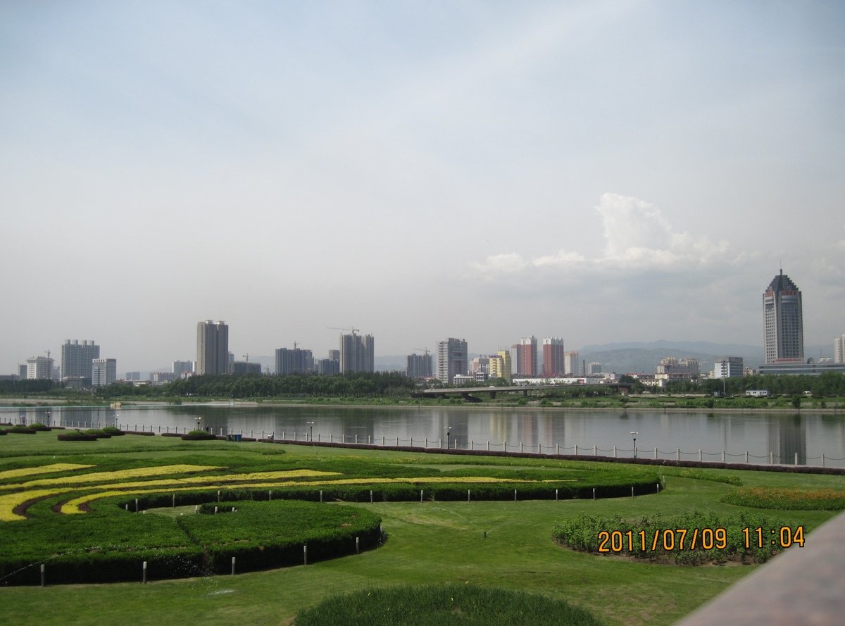 Fen River Park on the Fen River, Taiyuan