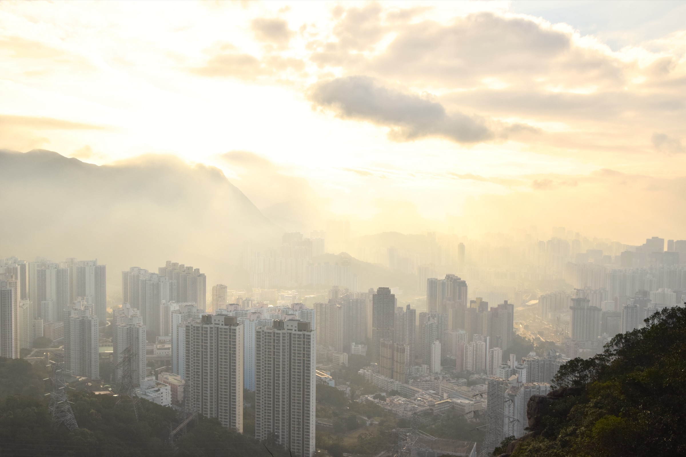 Hong Kong — Kowloon and New Territories Ranges: Essential Day-Hikes