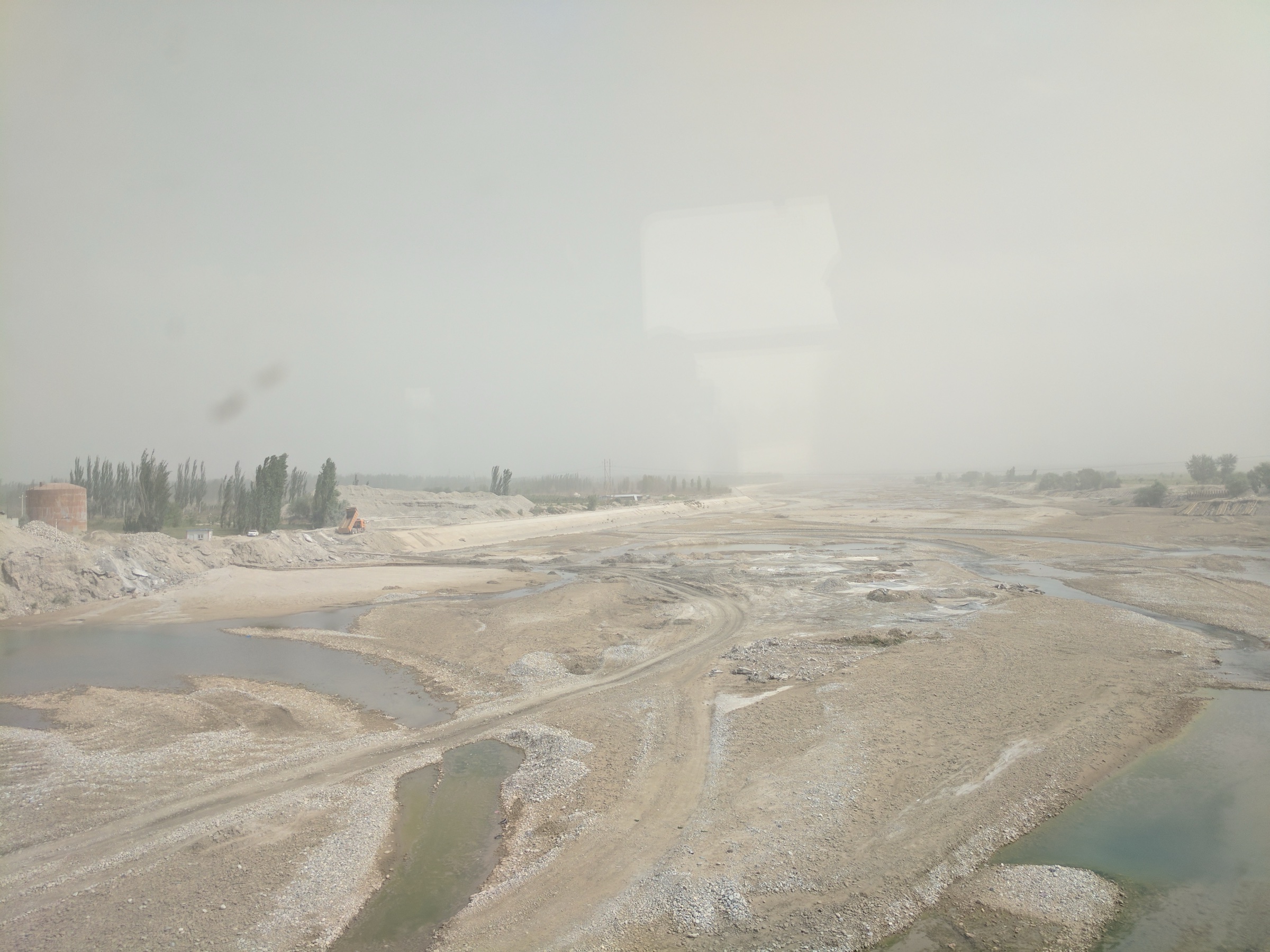 China — Western Kunlun, Hotan Region: Essential Day-Hikes