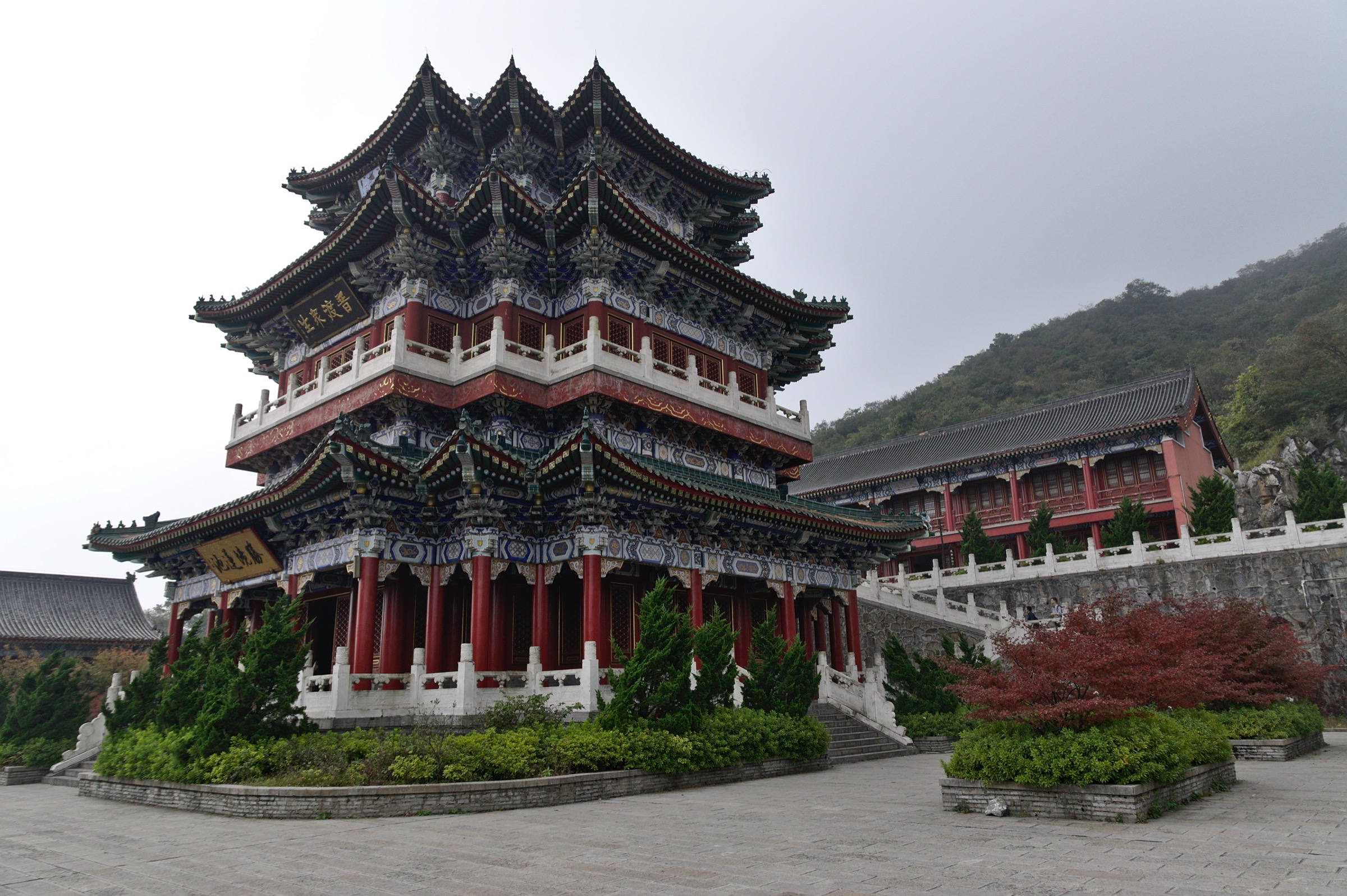 Tianmen Temple complex at around 1,400 m on the Tianmen Mountain summit plateau