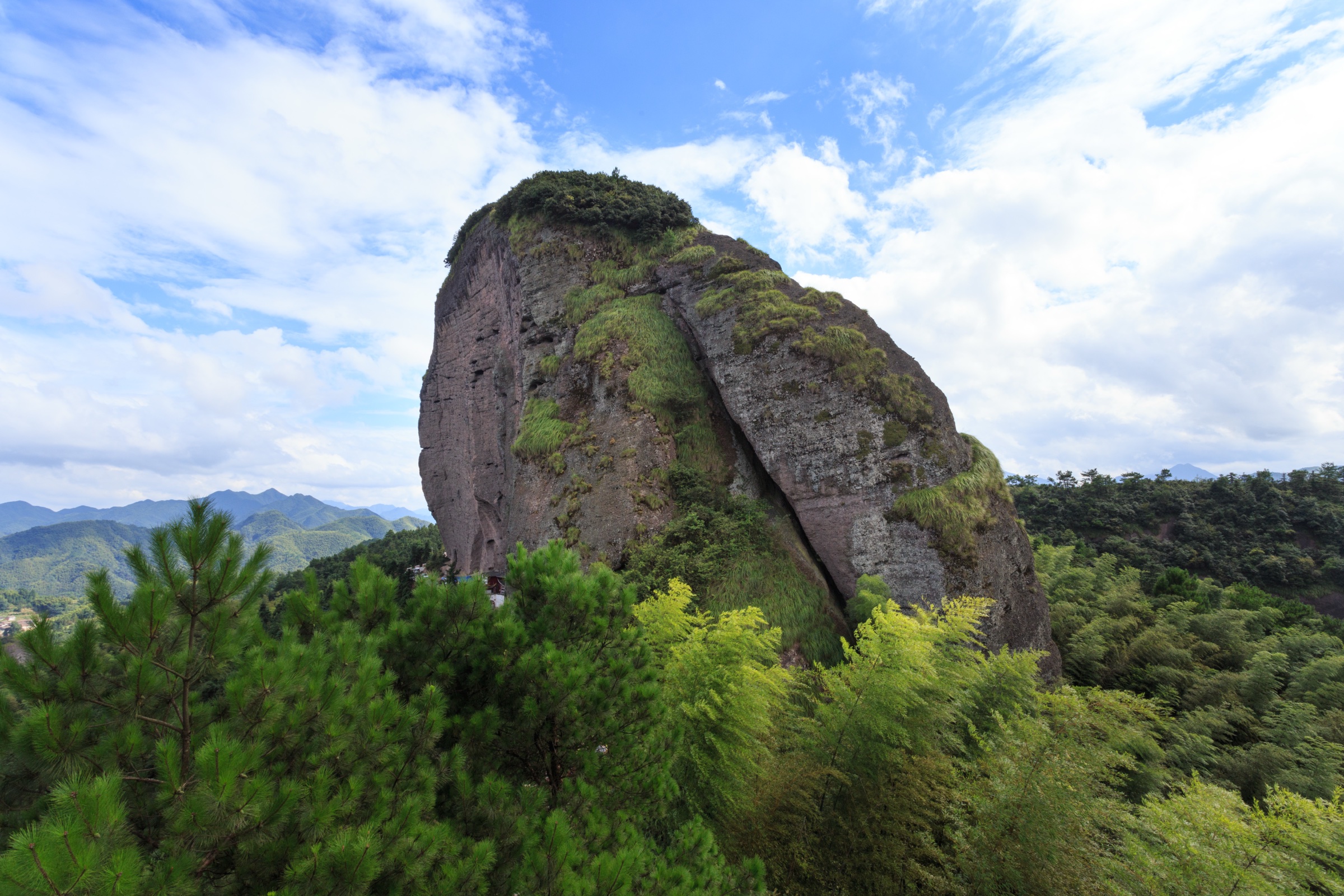 China — Wuyi Mountains / Wuyi Shan Jiangxi side, Yanshan and Shangrao