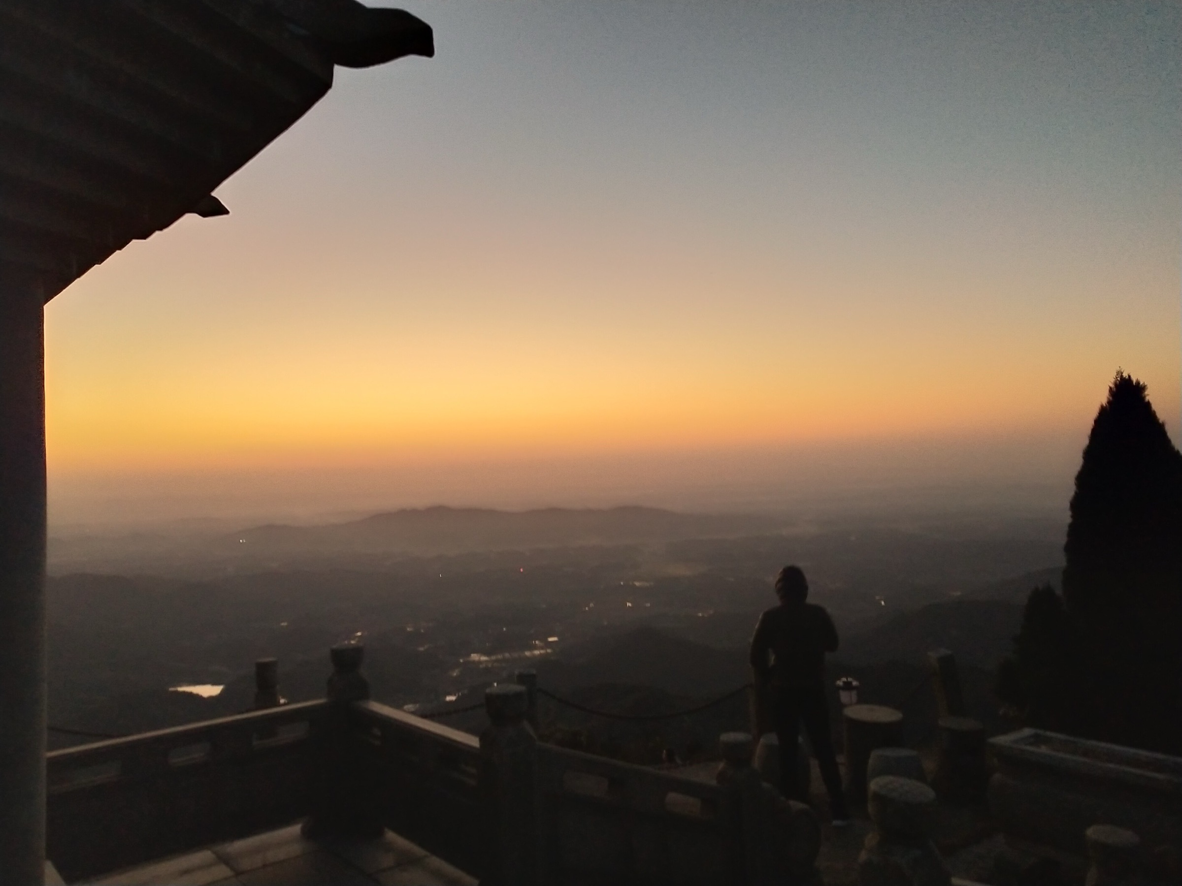 Sunrise view from Heimi Peak in Wangcheng district, Changsha