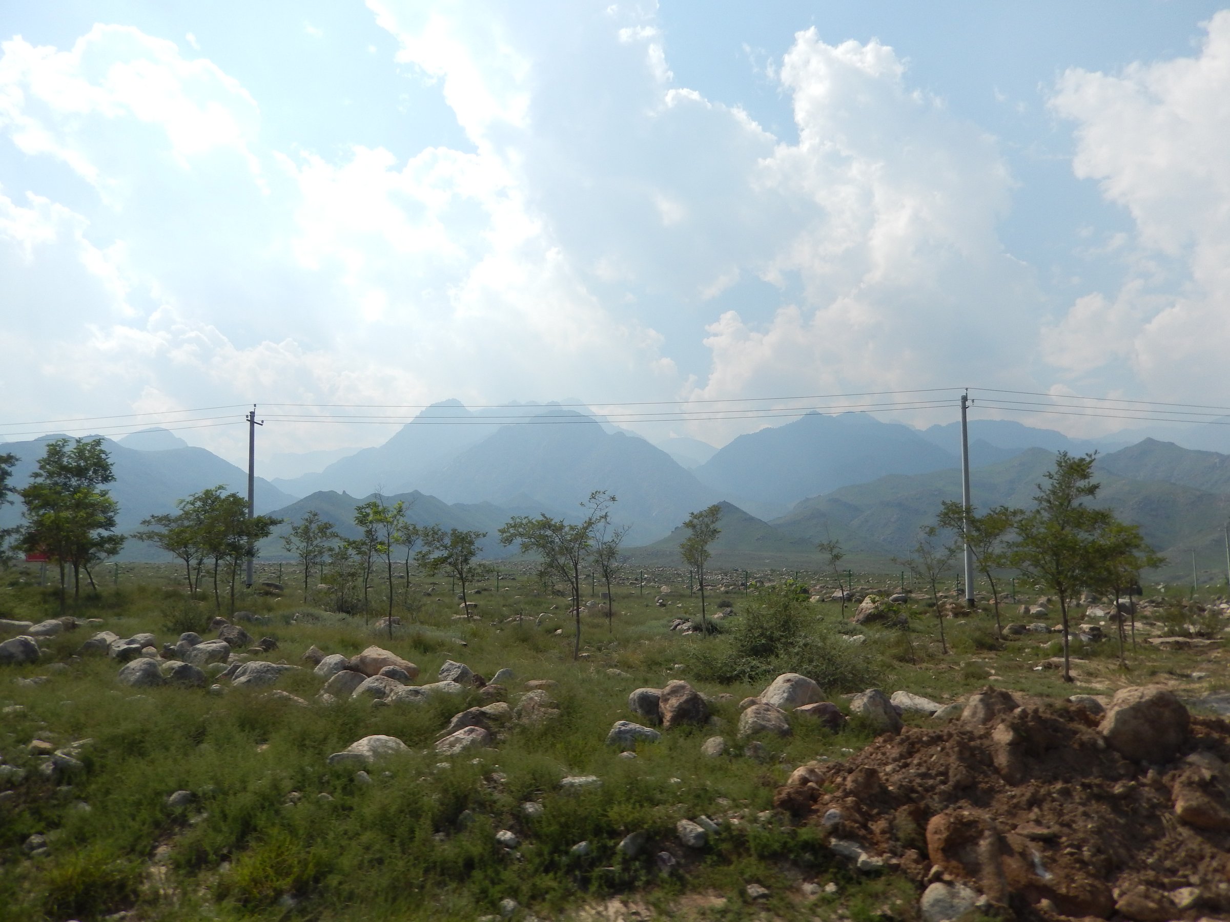China — Yinshan, Helan, Liupan & Ordos Uplands: Day-Hikes