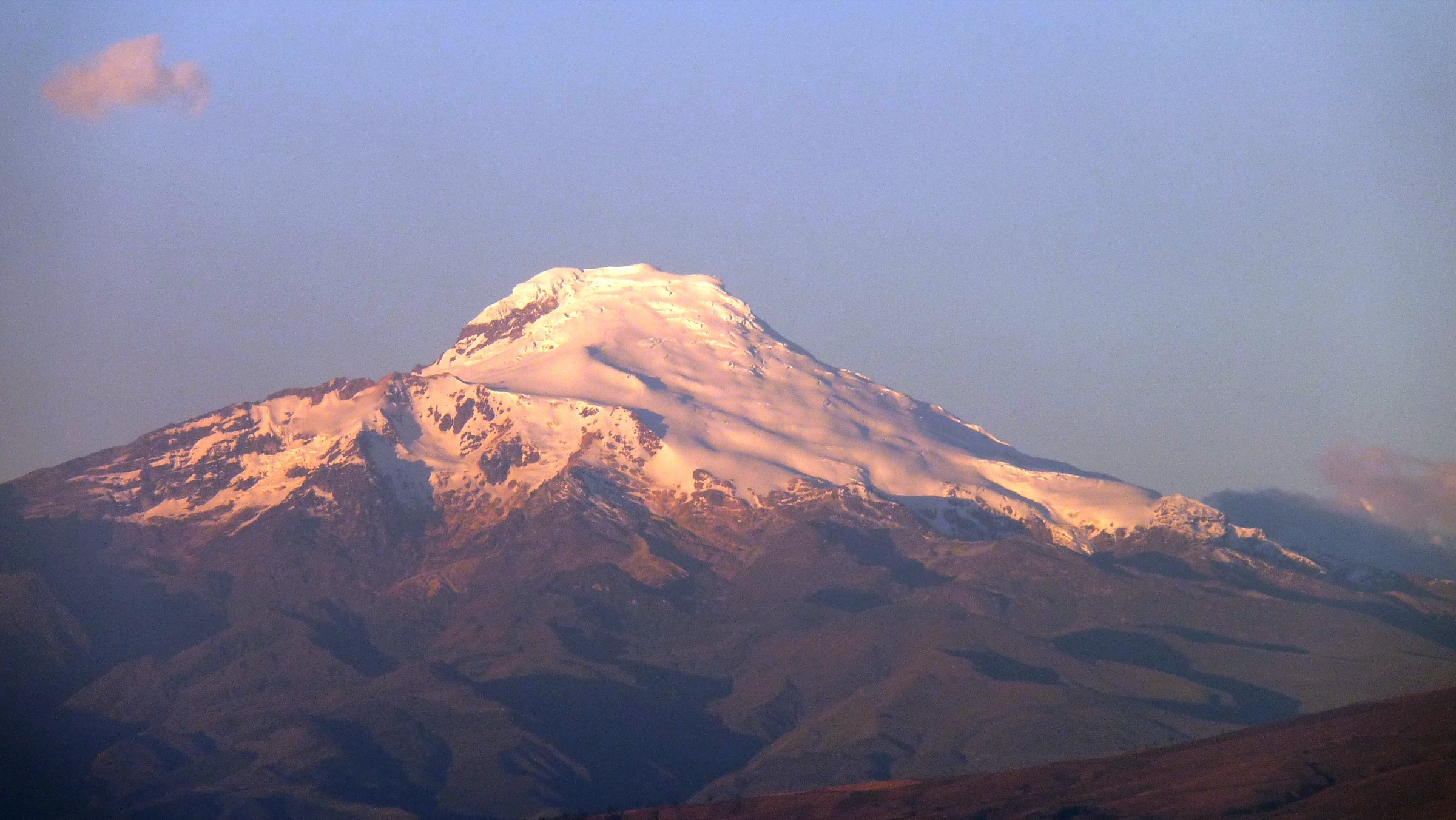 Ecuador — Imbabura-Cayambe: Essential Day-Hikes