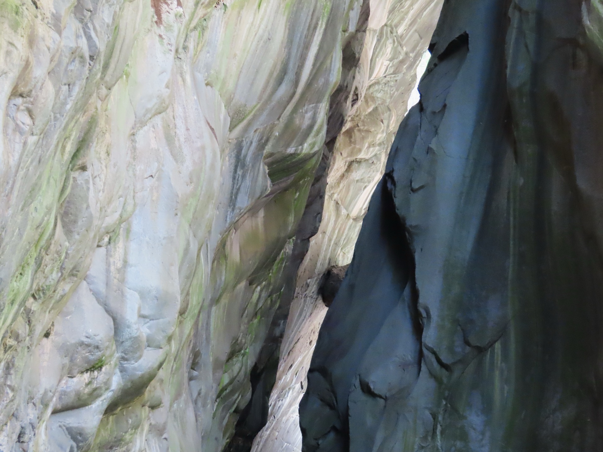 The narrow basalt slot of La Chapelle in the Bras Rouge gorge below Cilaos
