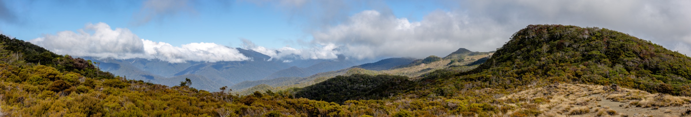 New Zealand — Central Bryant Range: essential day-hikes