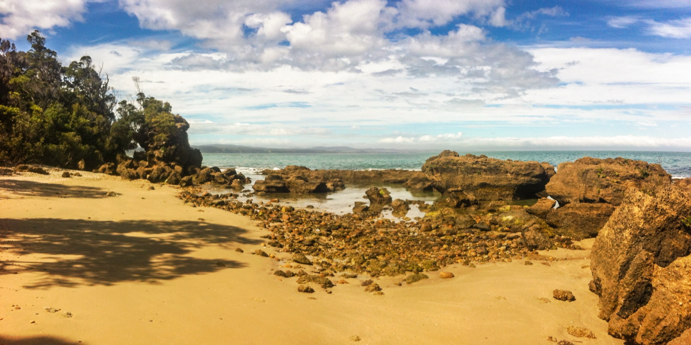 Beach on the Hump Ridge Track along Te Waewae Bay