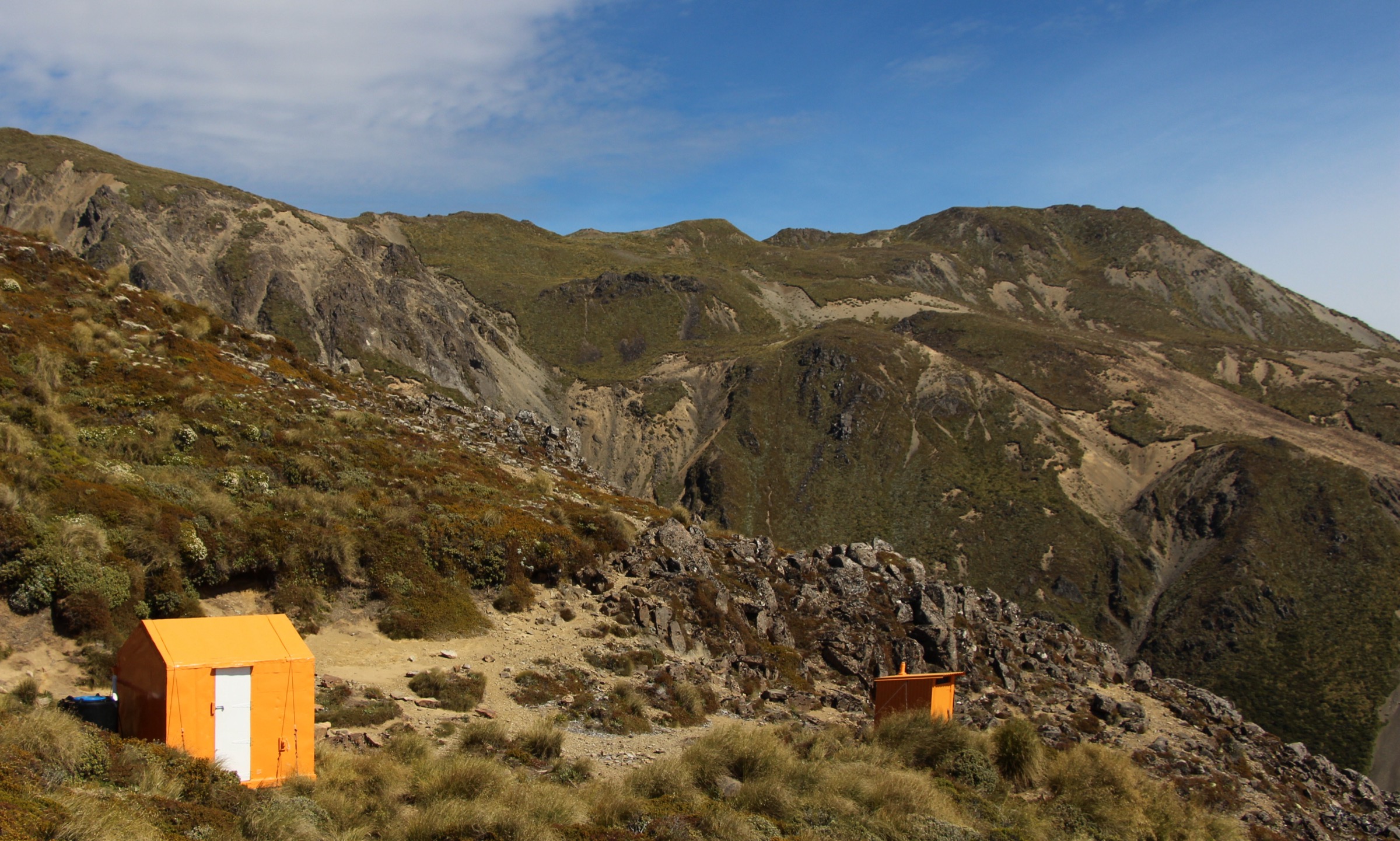 Dominie Bivouac on Makahu Spur, the highest hut in Kaweka Forest Park at 1,480 m