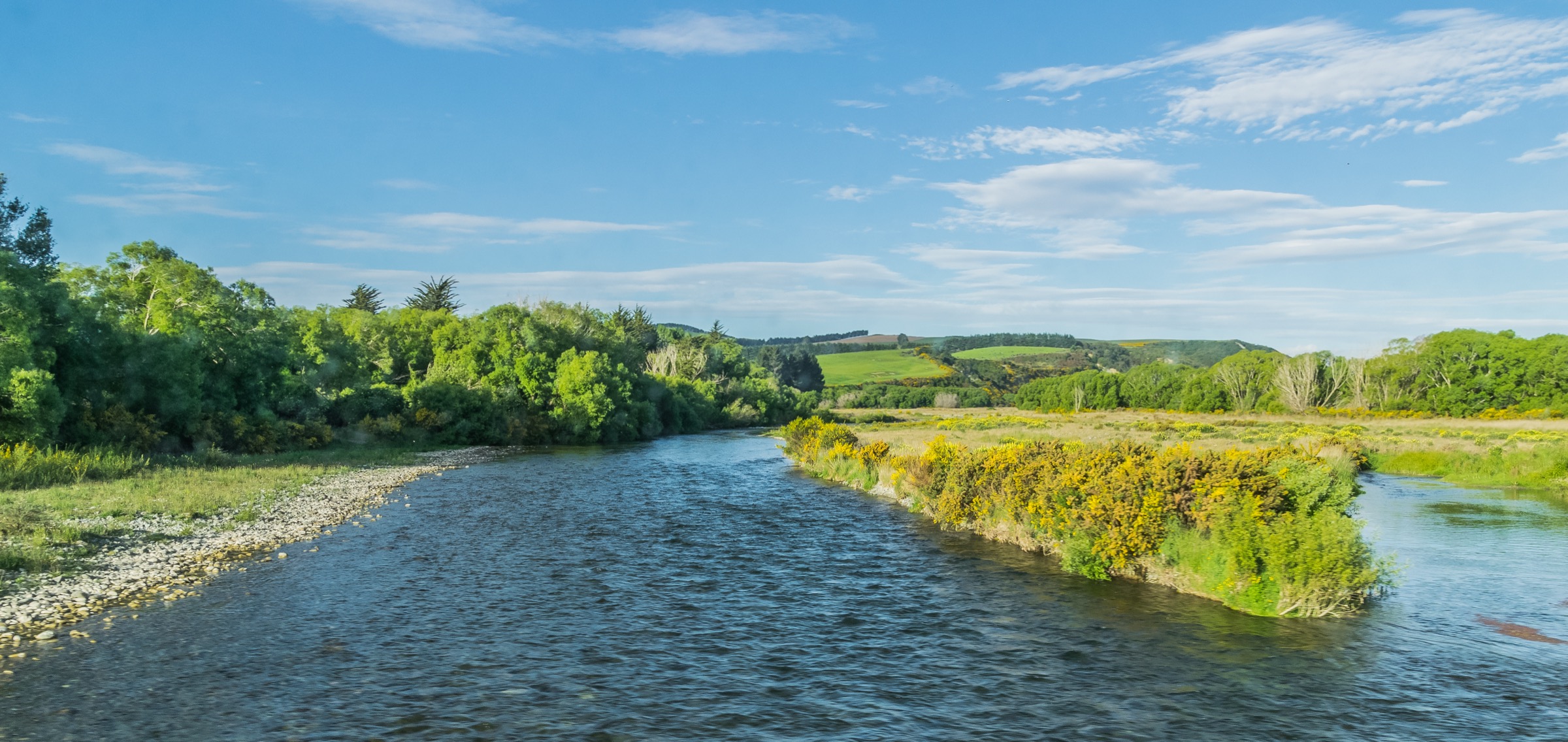 The Mararoa River in Southland, draining the eastern flank of the northern Livingstones