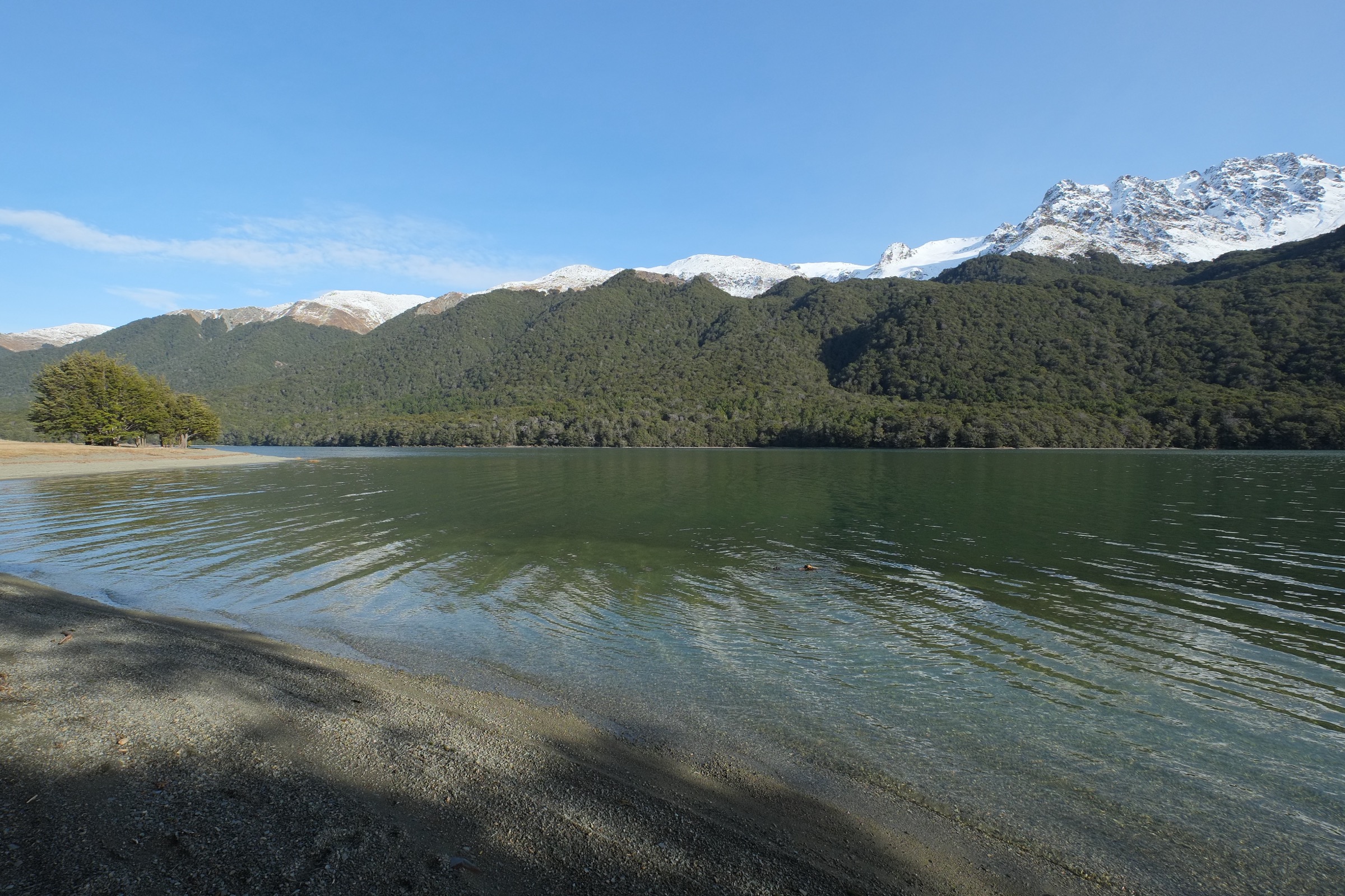 New Zealand — Southern Livingstone Mountains: Essential Day-Hikes