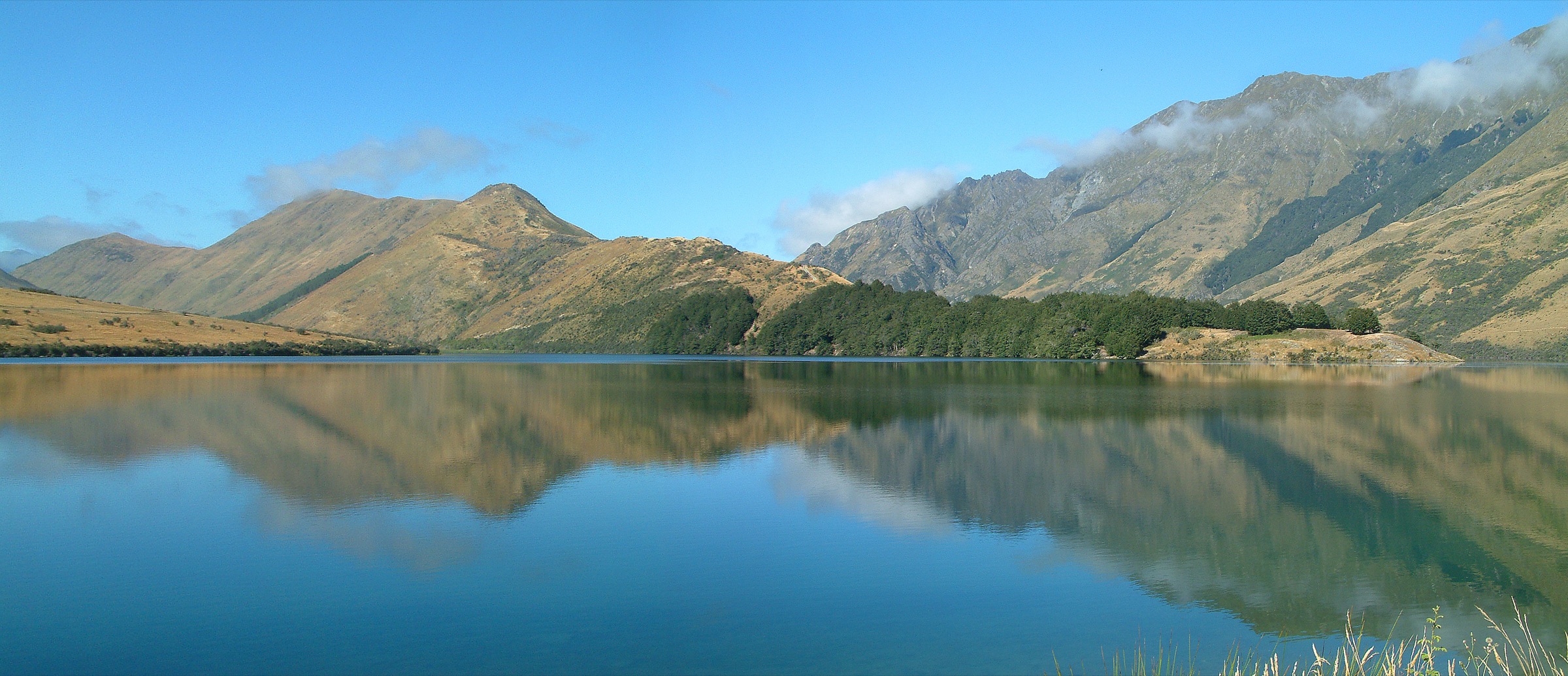 Moke Lake in the central Whakatipu-Richardson fringe