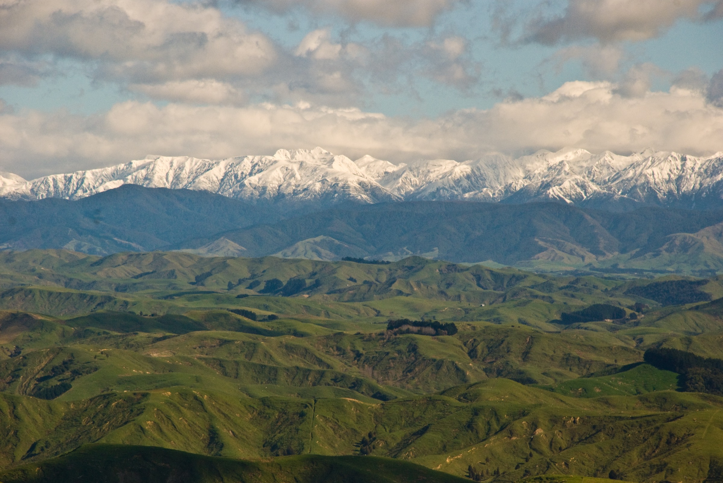 New Zealand — Eastern Tararuas: essential day-hikes
