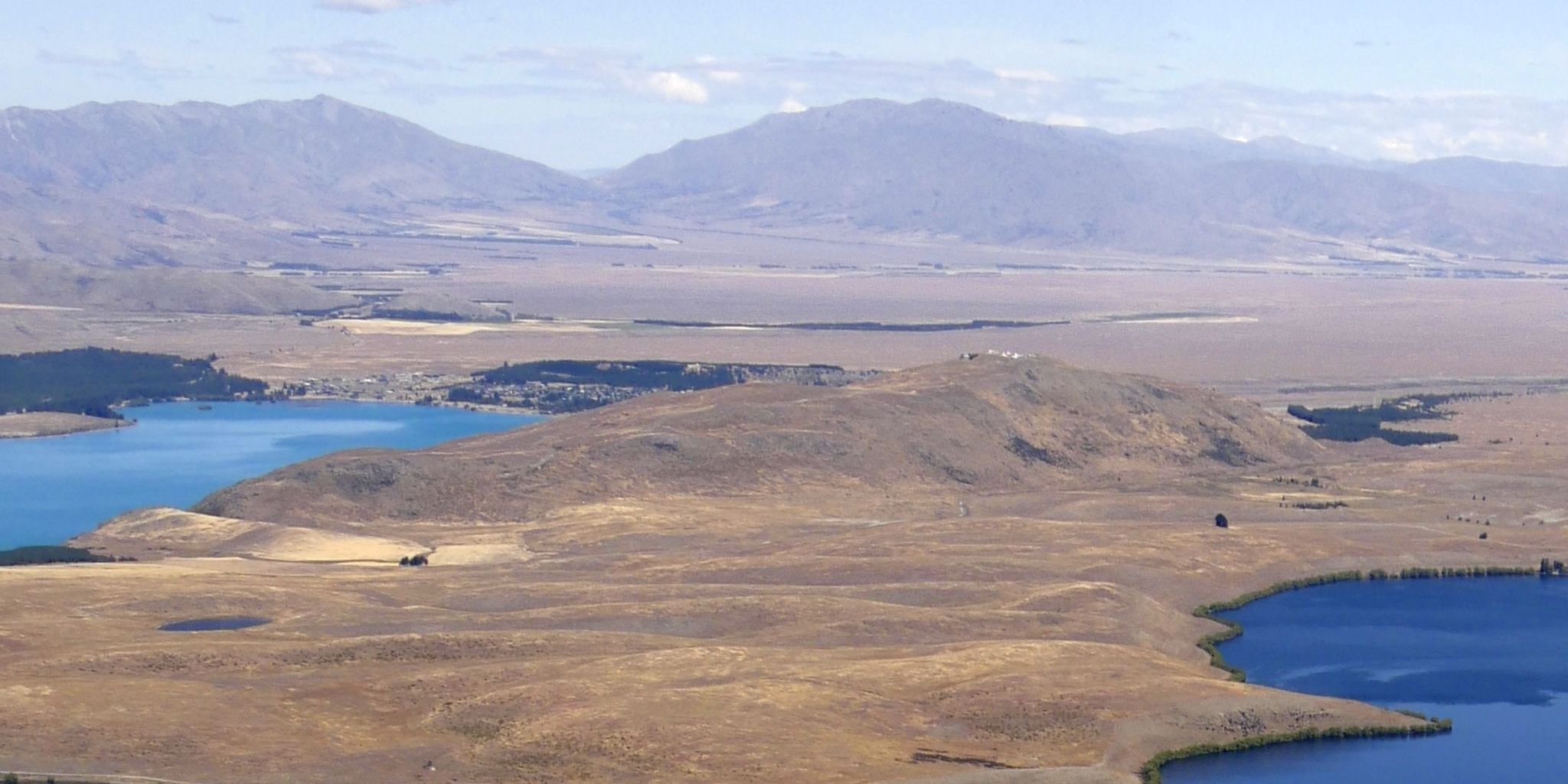 New Zealand — Two Thumb Range, Lake Tekapo Sector: Essential Day-Hikes