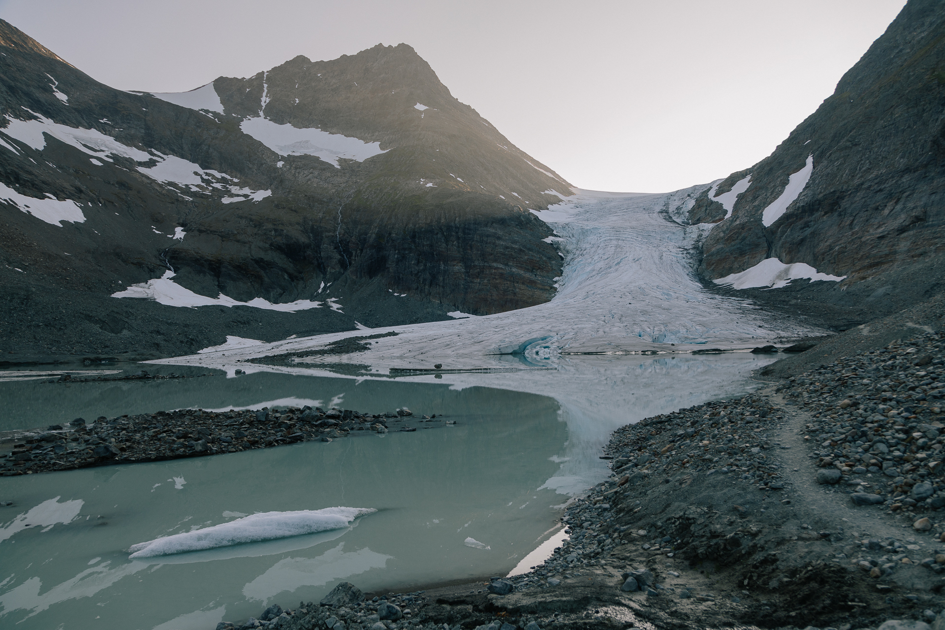 Steindalsbreen glacier, Lyngen