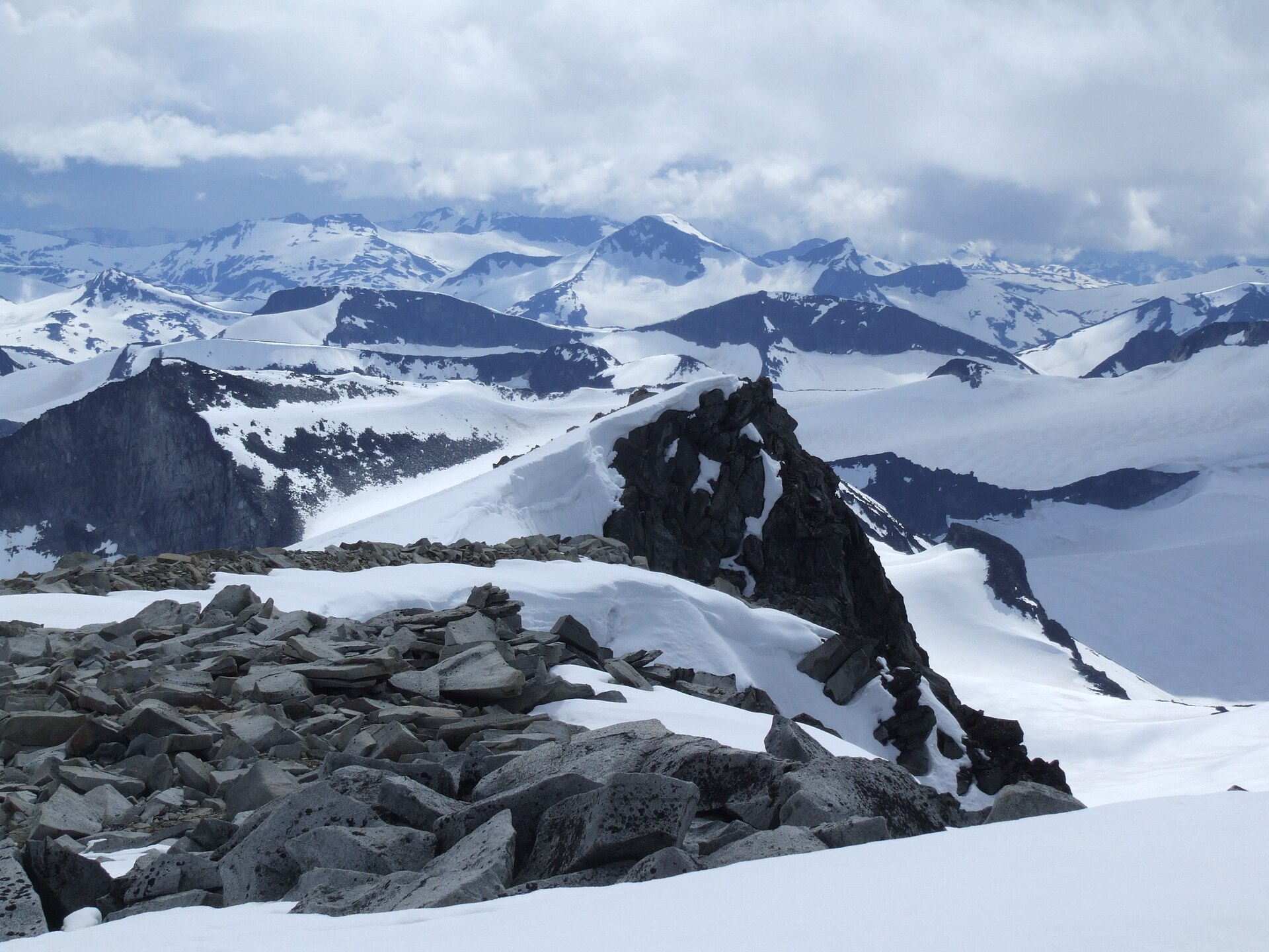 View from Galdhøpiggen over Jotunheimen