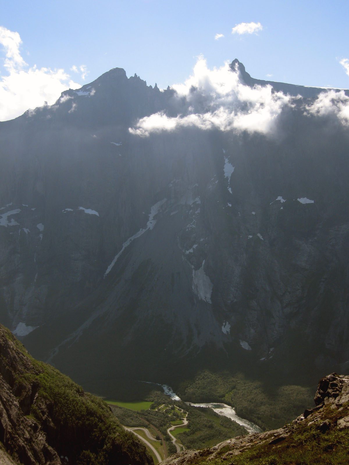 Norway — Western fjord mountains: Romsdal, Sunnmøre and Jostedalsbreen