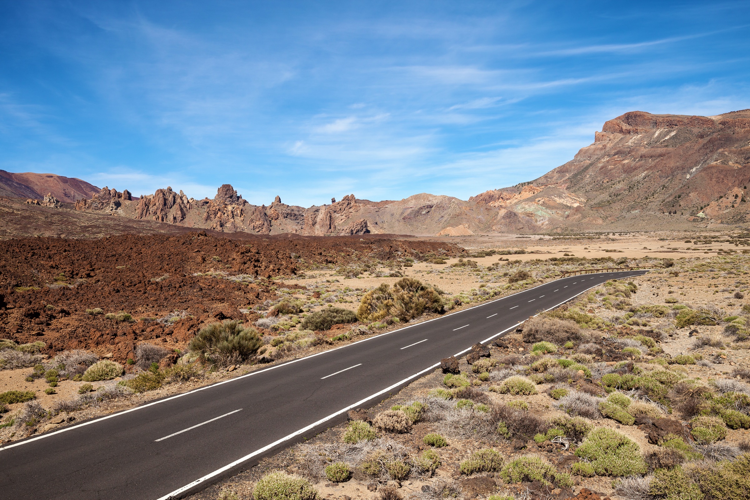 Las Cañadas caldera floor with the Roques de García and the southern caldera wall, Tenerife