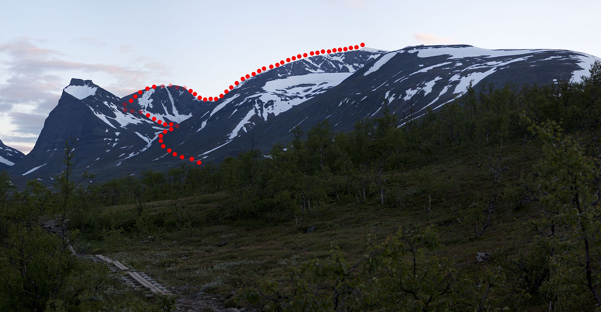 Western passage on the Kebnekaise approach