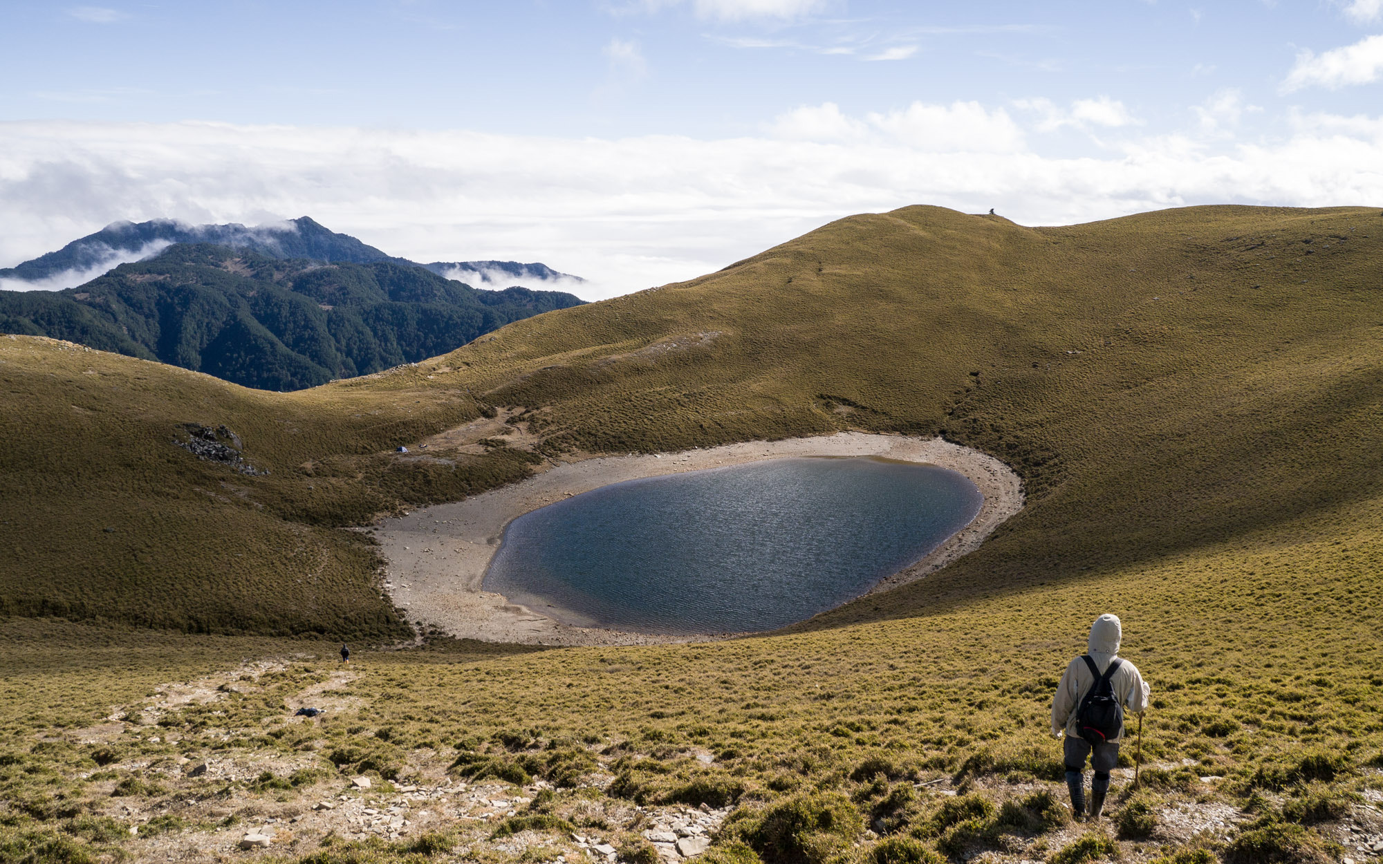 Taiwan — Central Range: Essential Day-Hikes