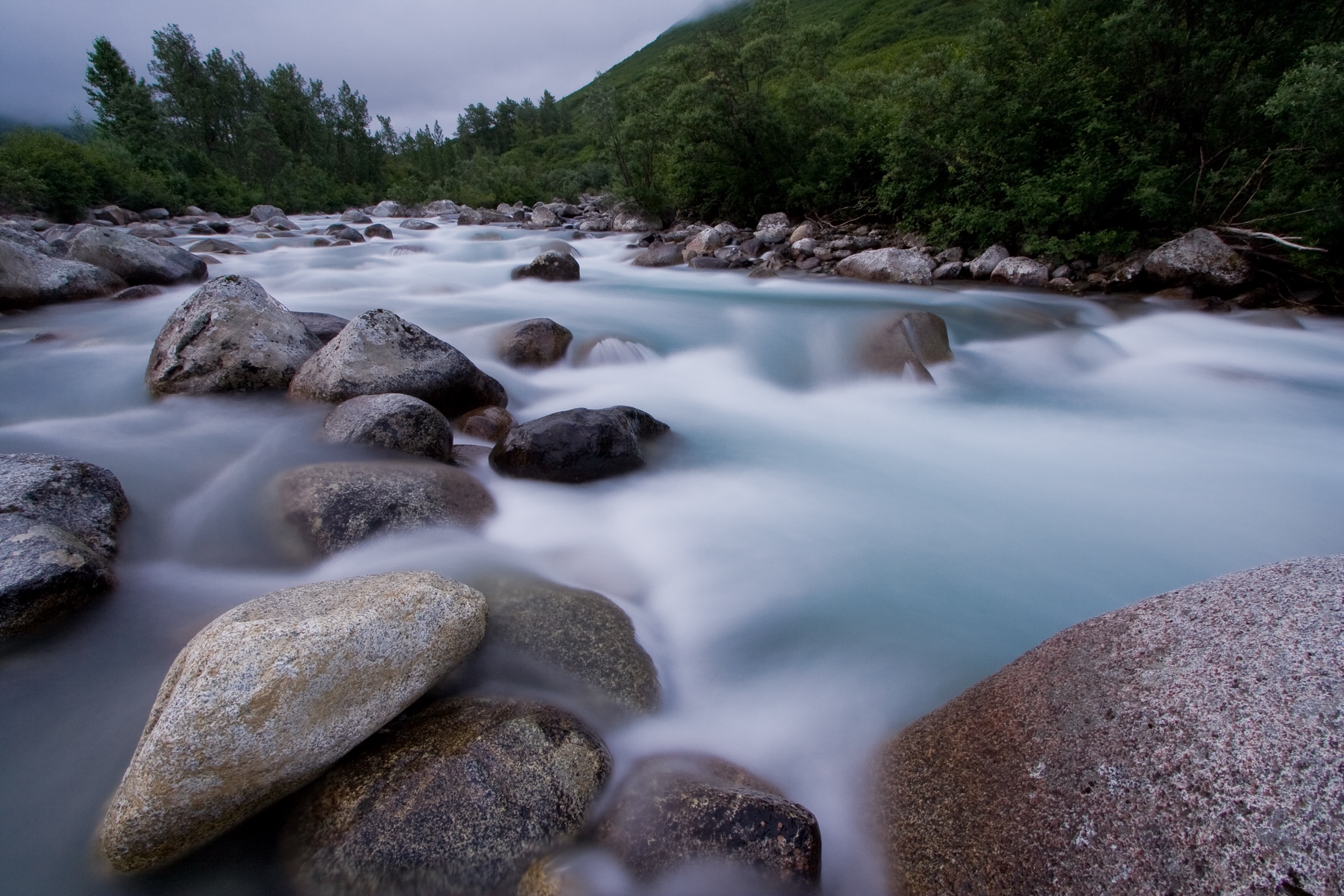 The Little Susitna River flowing through the broad glacial valley below the Gold Mint Trail, Hatcher Pass, Alaska