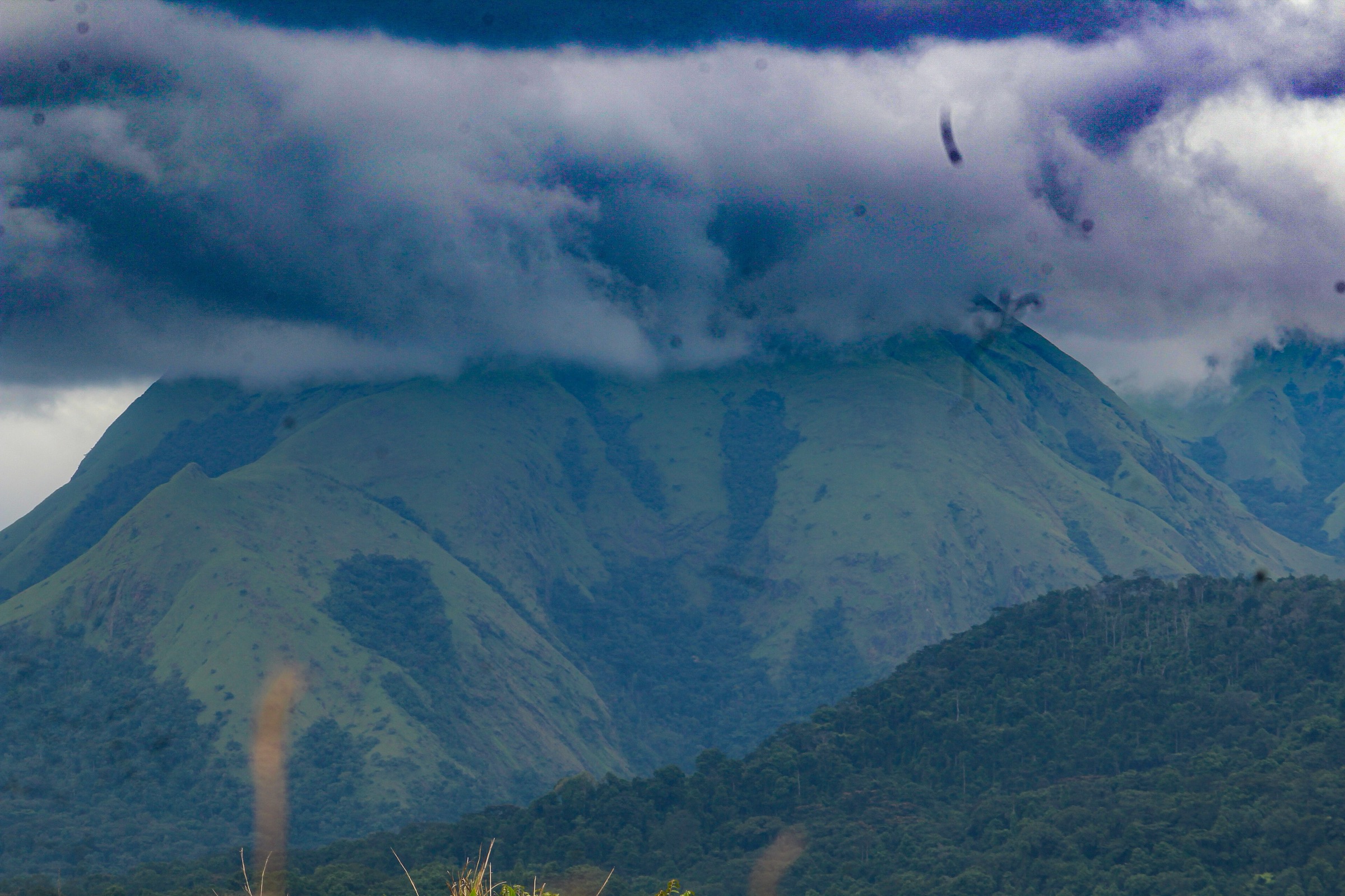 West Africa — Guinea Highlands: Essential Day-Hikes