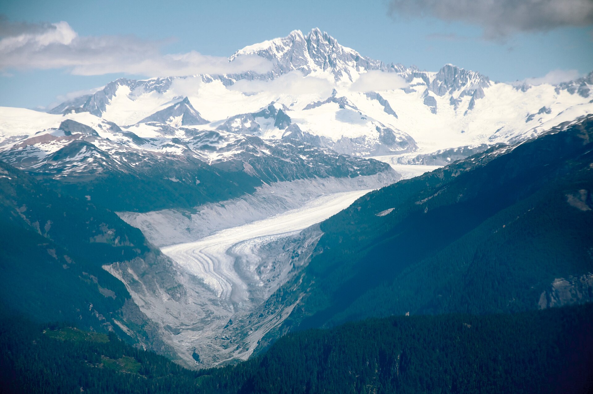 Aerial view of Mount Waddington and the Franklin Glacier