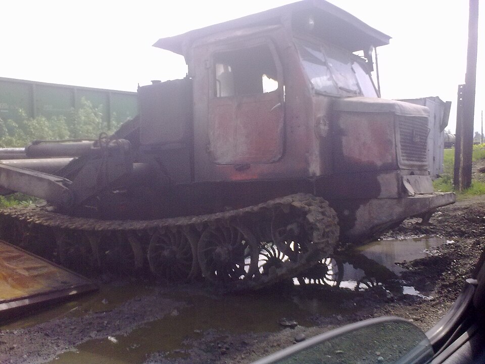 An old industrial rail vehicle in Ridder