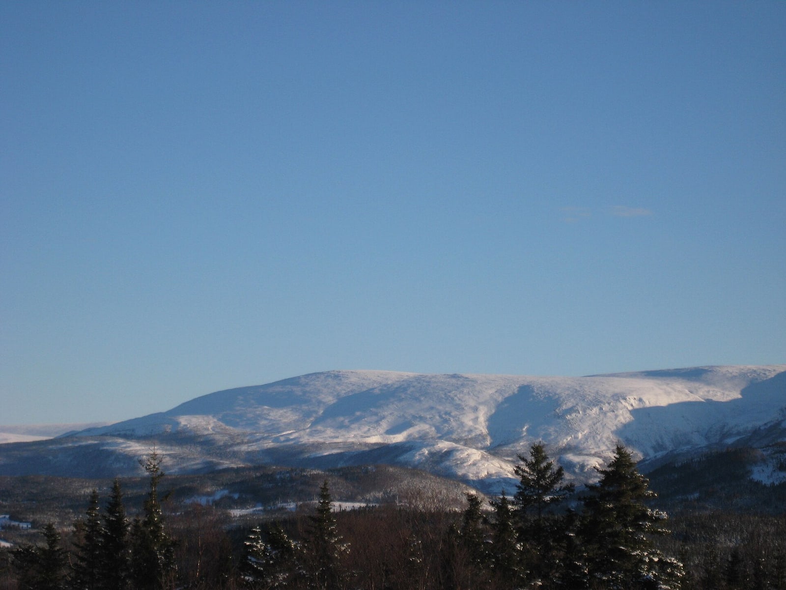 Snow-covered mountains in Gros Morne National Park